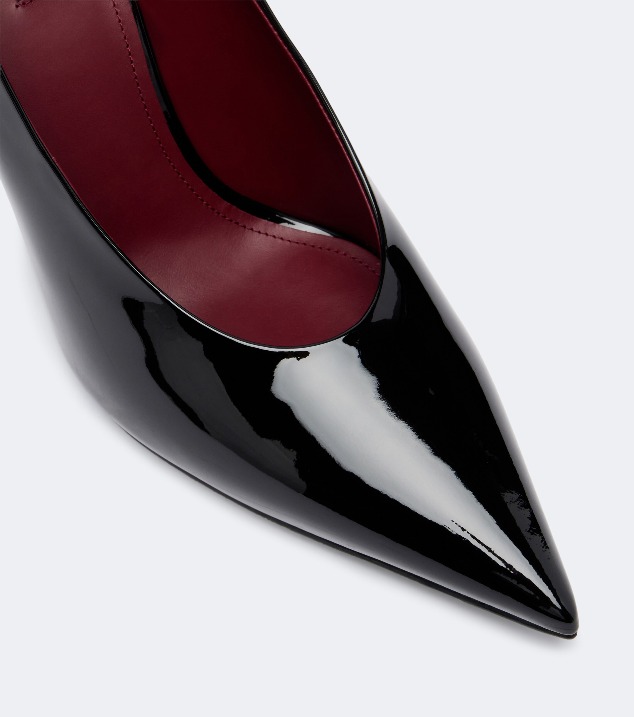 Givenchy Givenchy Pointy patent leather pumps