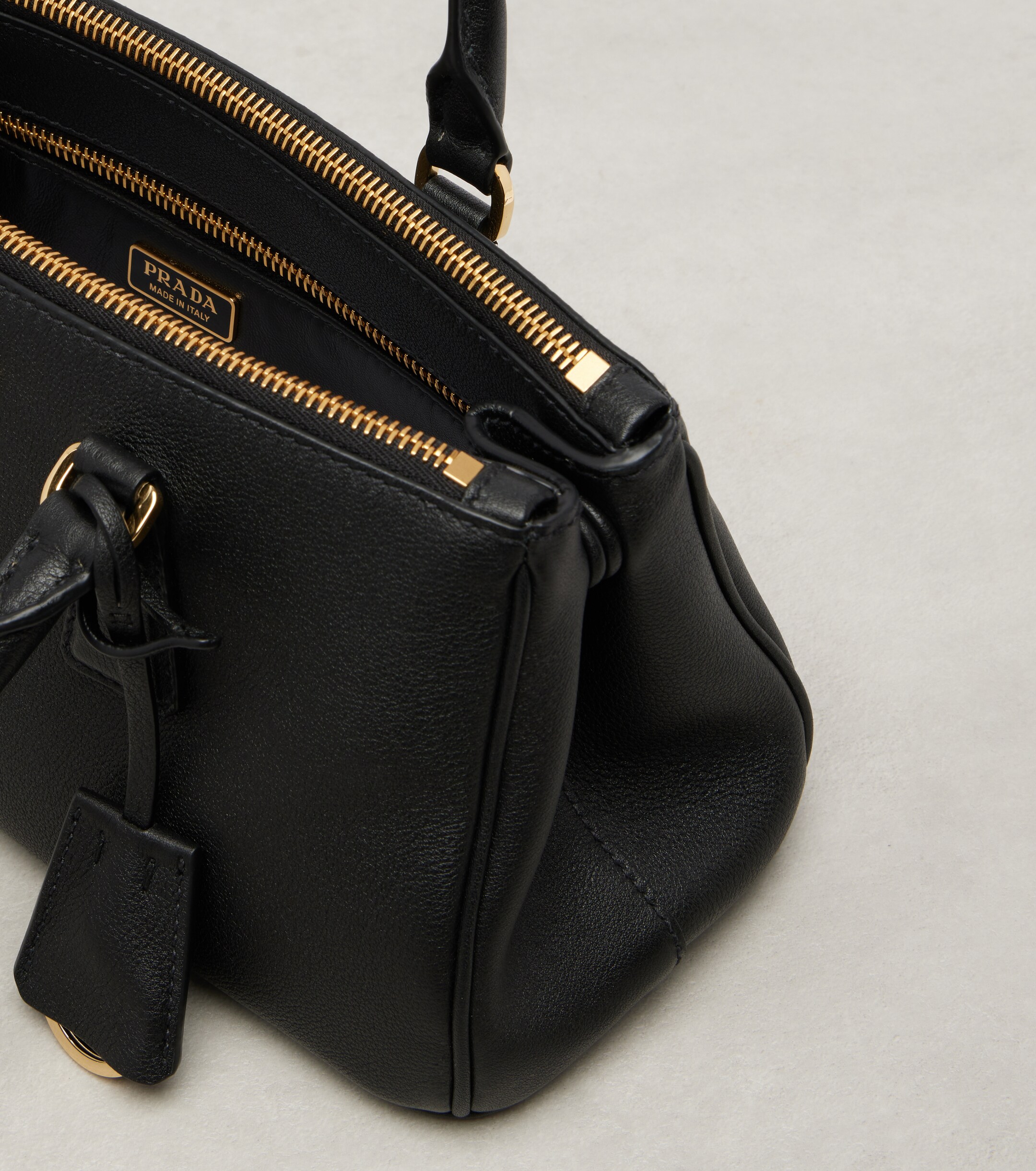 Prada Prada Galleria Medium leather tote bag