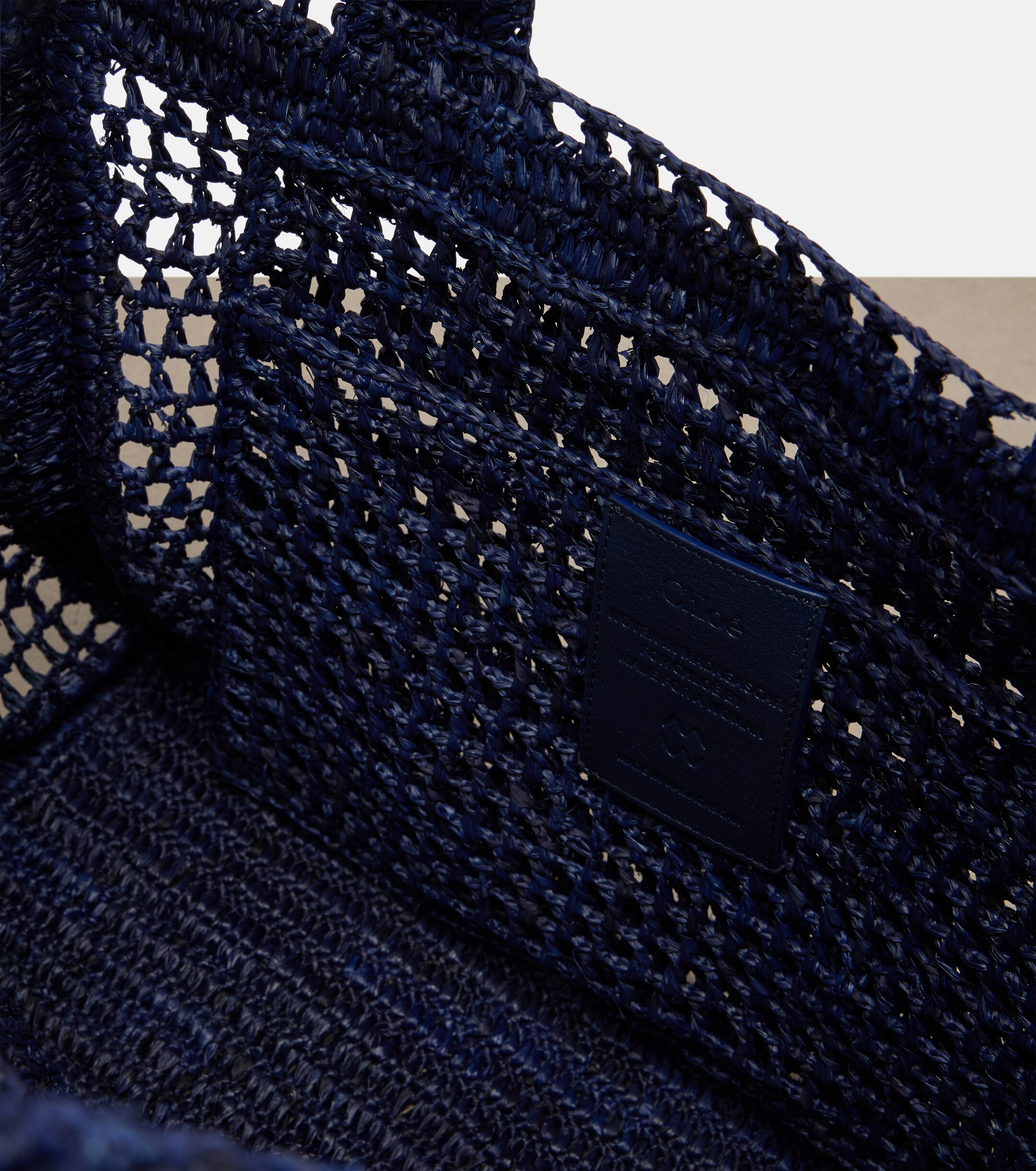 Chloé Summer Banana East-West raffia tote bag