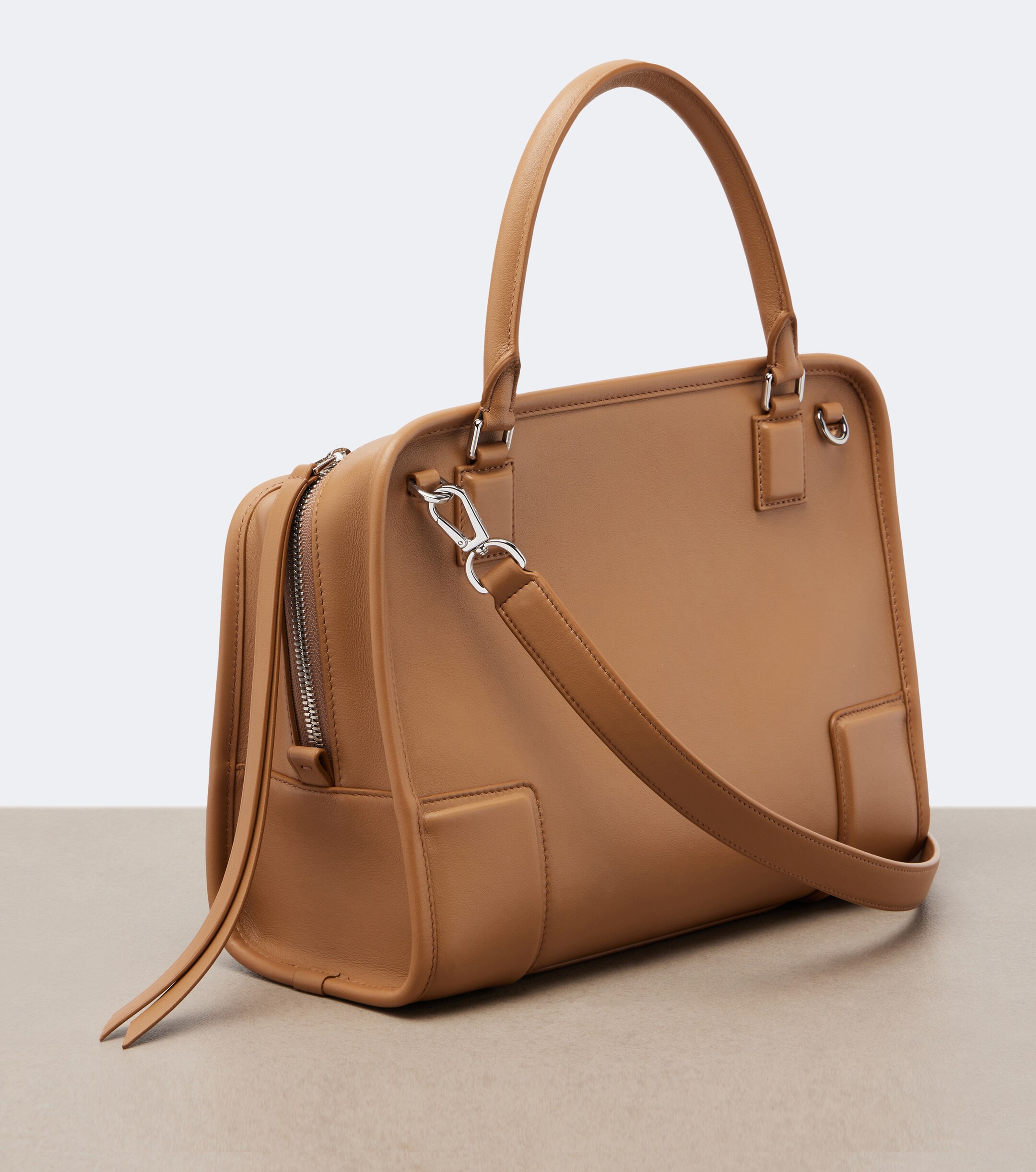 Loewe Amazona 180 Medium leather top-handle bag