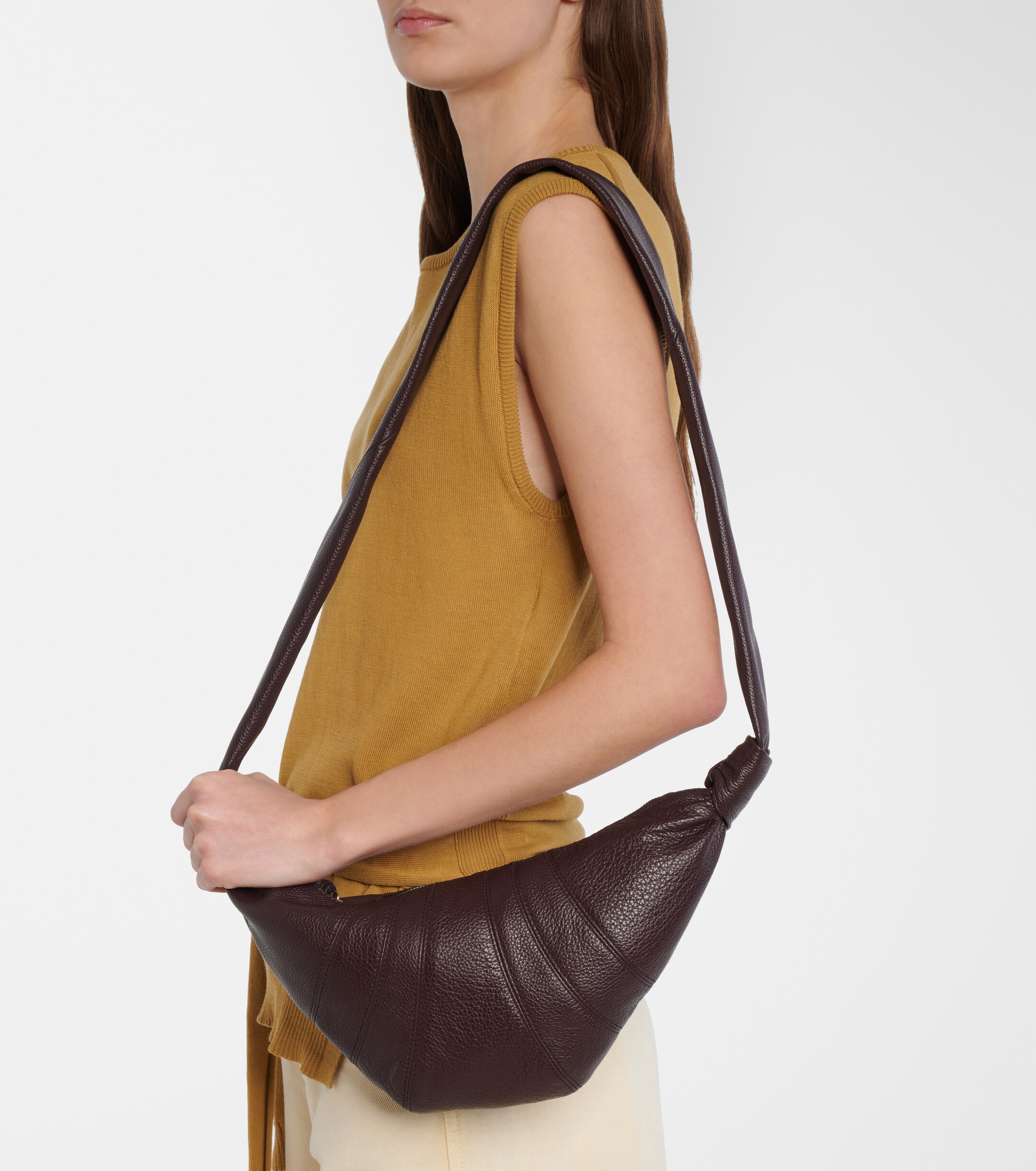Lemaire Lemaire Croissant Small leather bag
