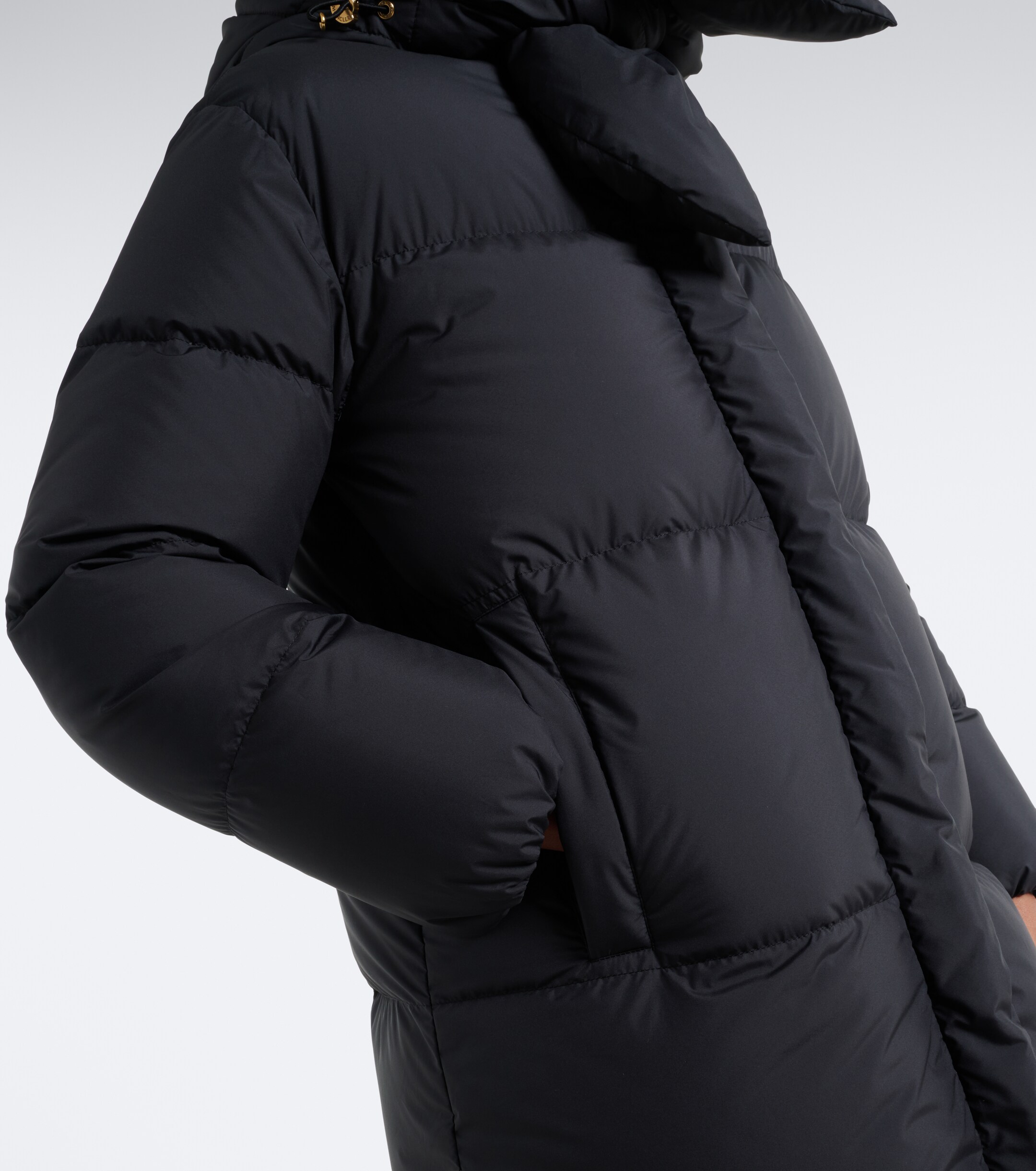 Moncler Moncler Ornement tie-neck down coat
