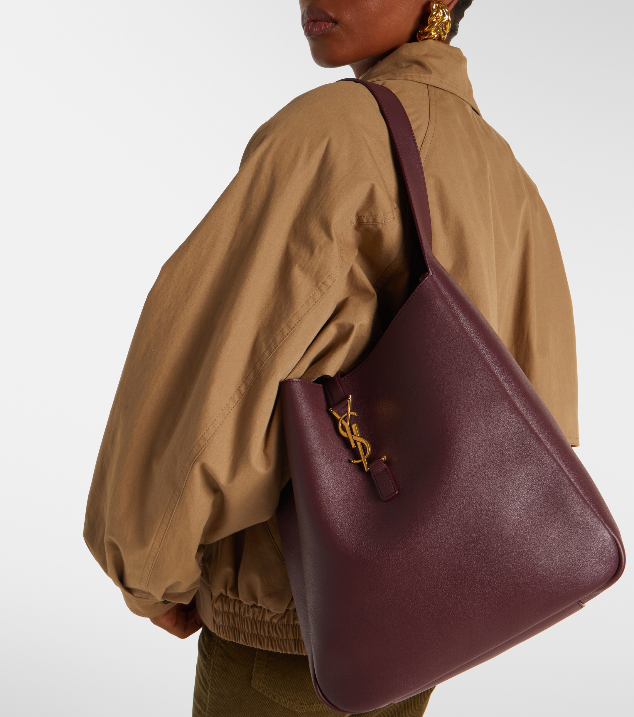 Saint Laurent Le 5 à 7 Large leather shoulder bag
