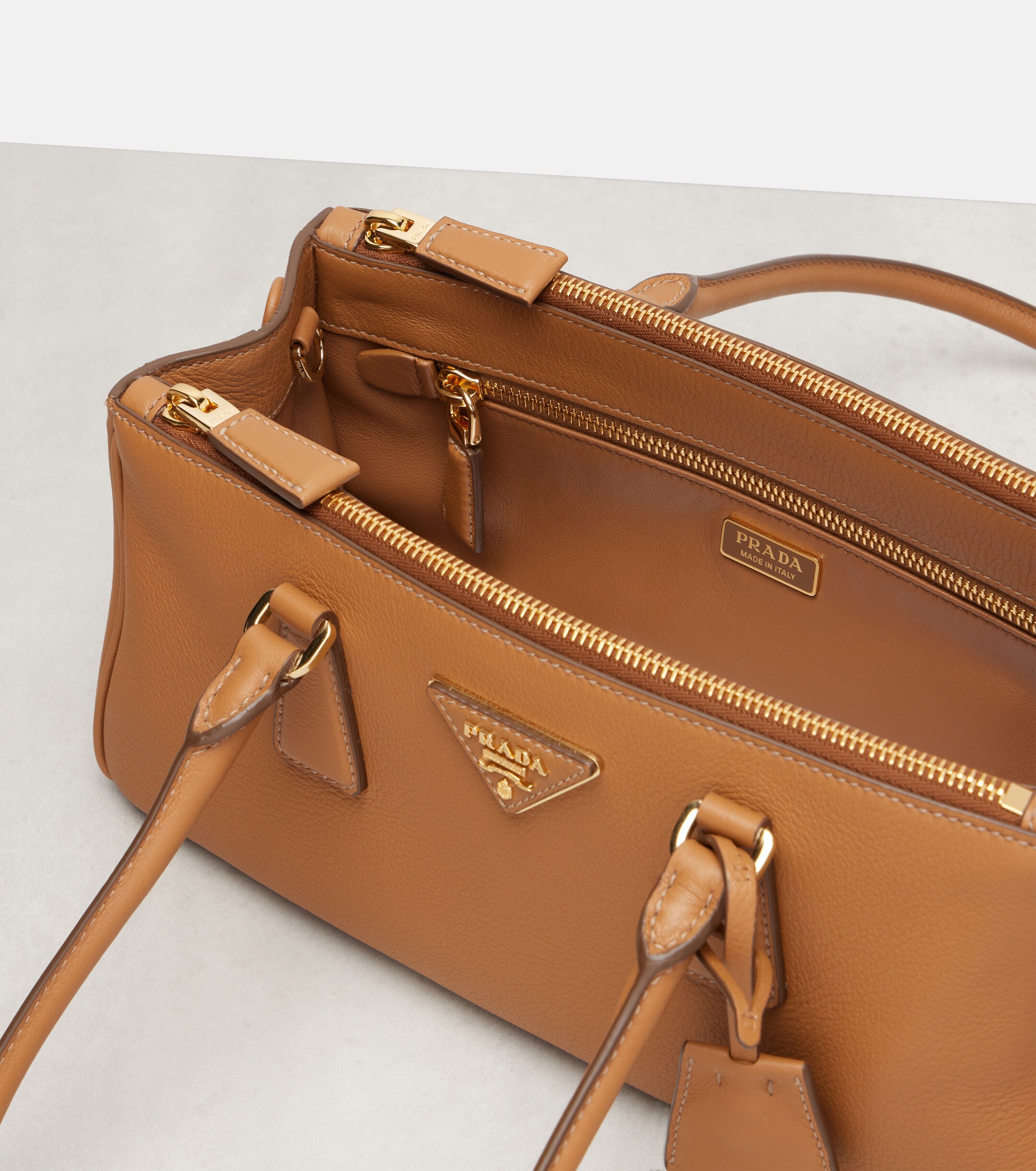 Prada Prada Galleria Medium leather tote bag