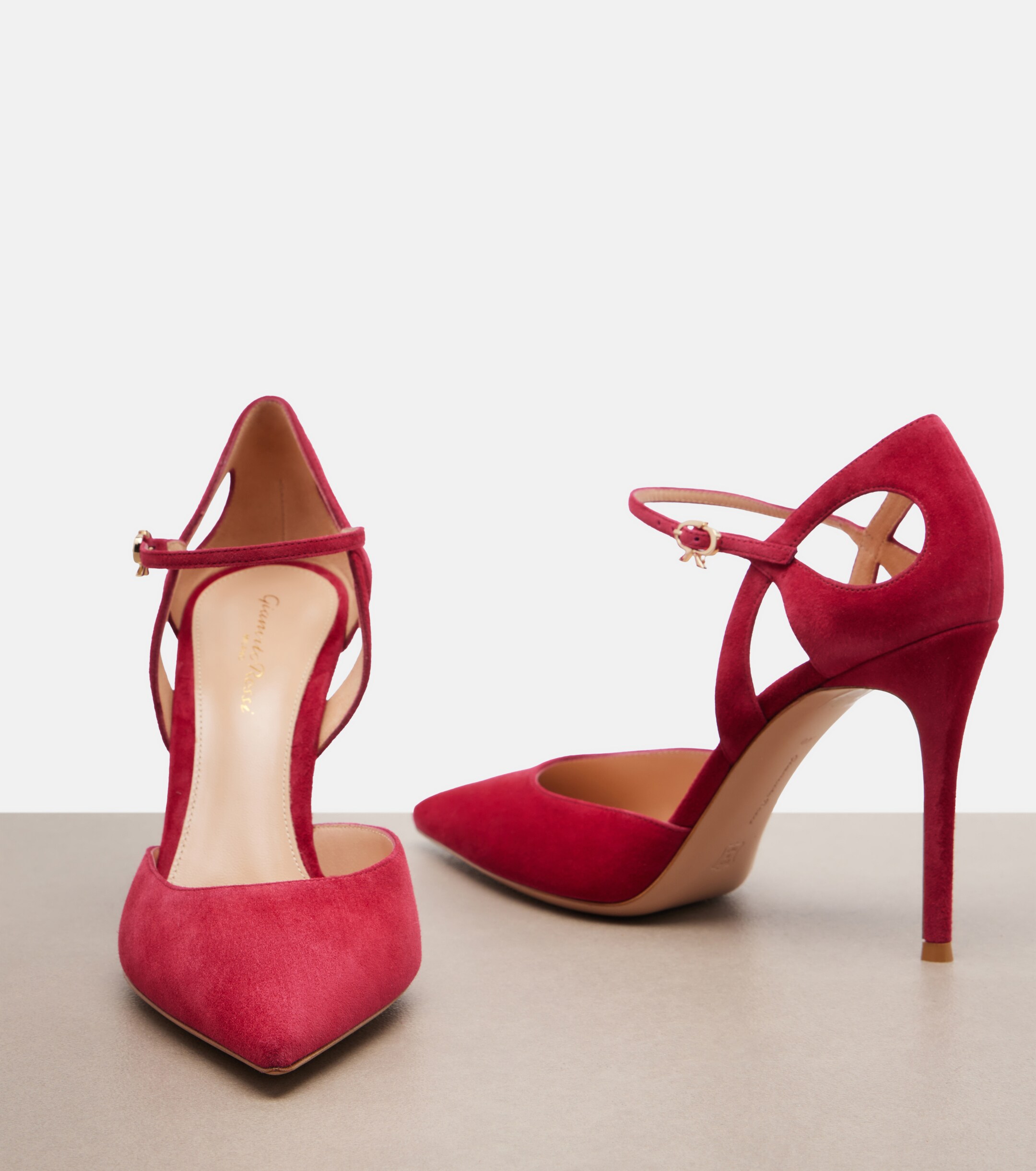 GIANVITO ROSSI Gianvito Rossi Suede pumps