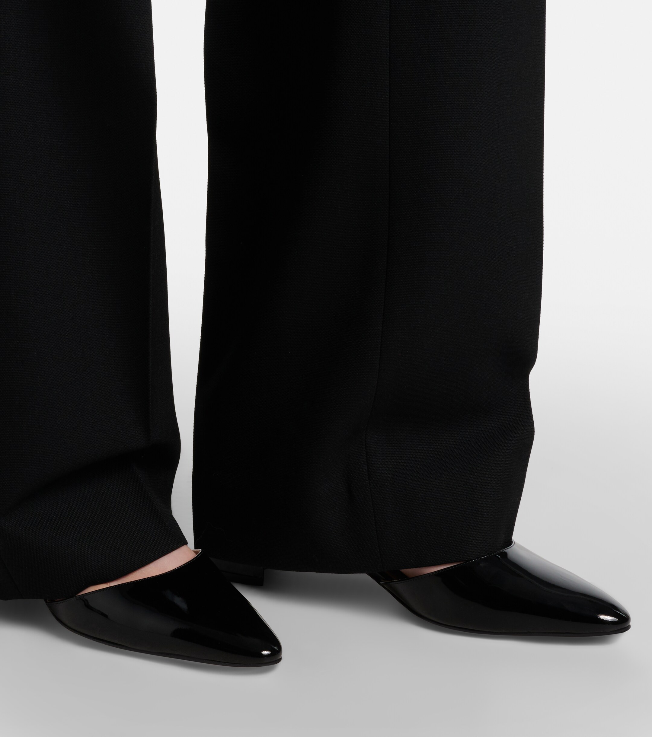 MANOLO BLAHNIK Aspro 30 patent leather slingback pumps