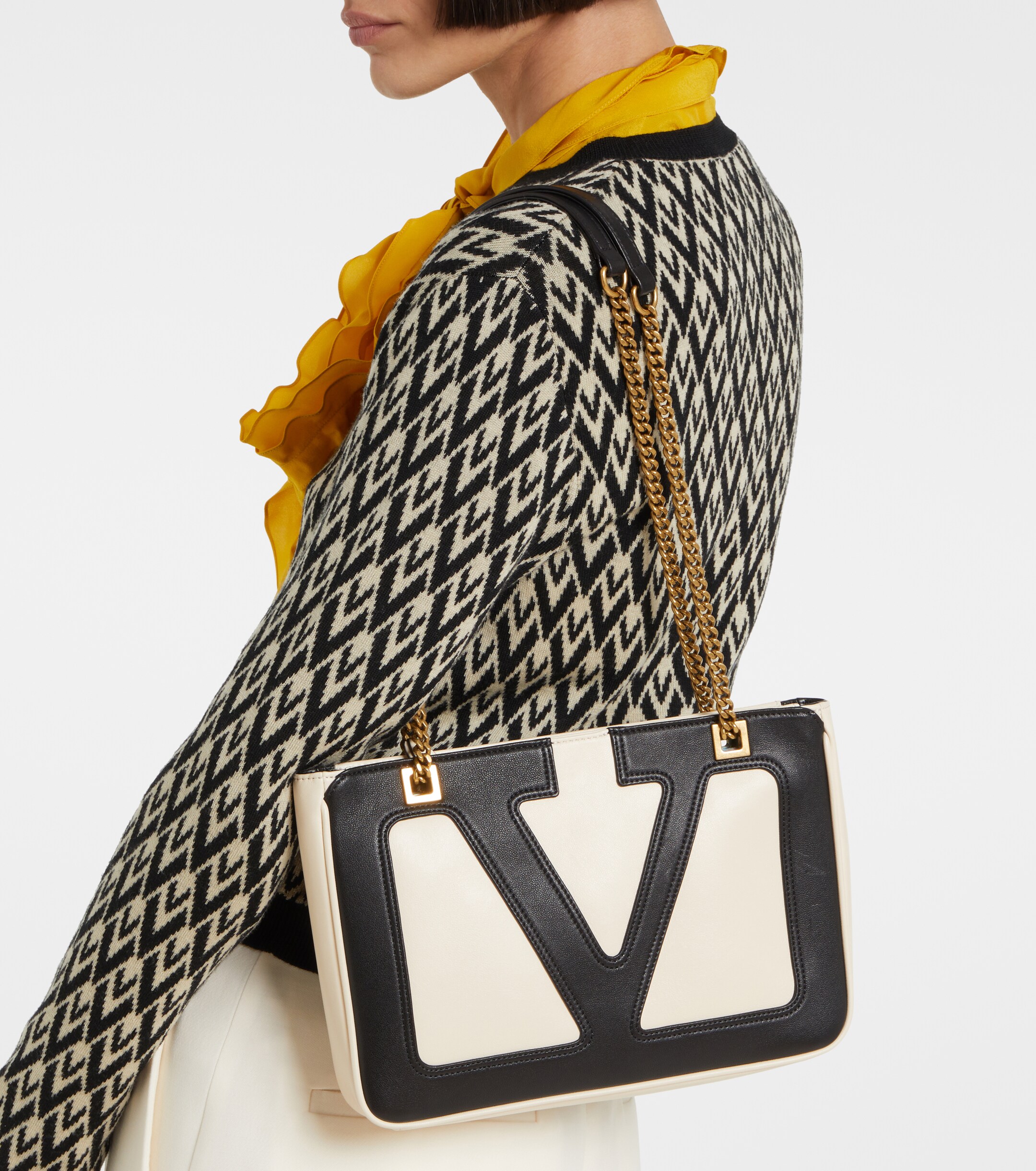 Valentino Garavani Viva Superstar Small leather tote bag thumbnail