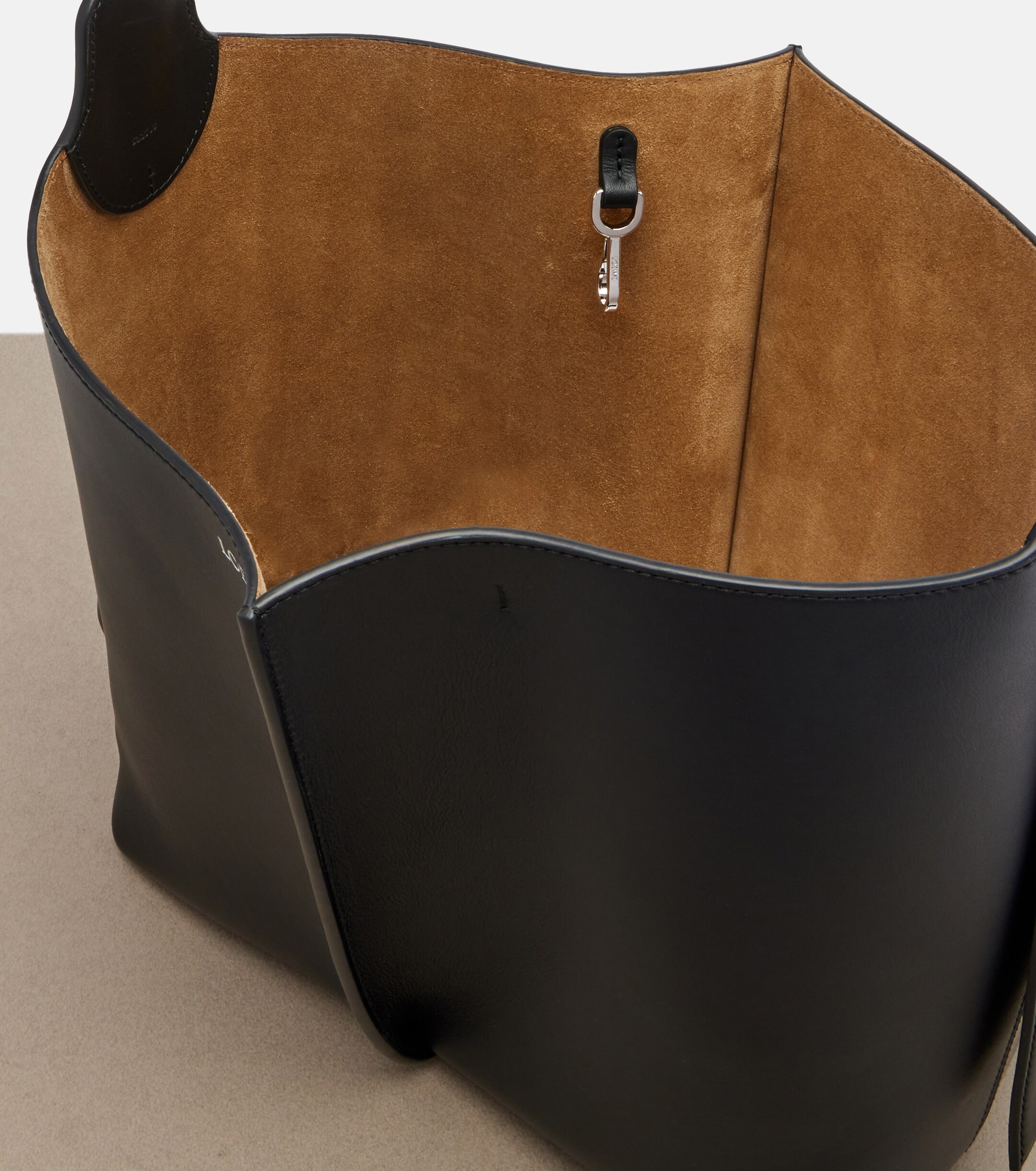 Loewe Bilbao Medium leather tote bag