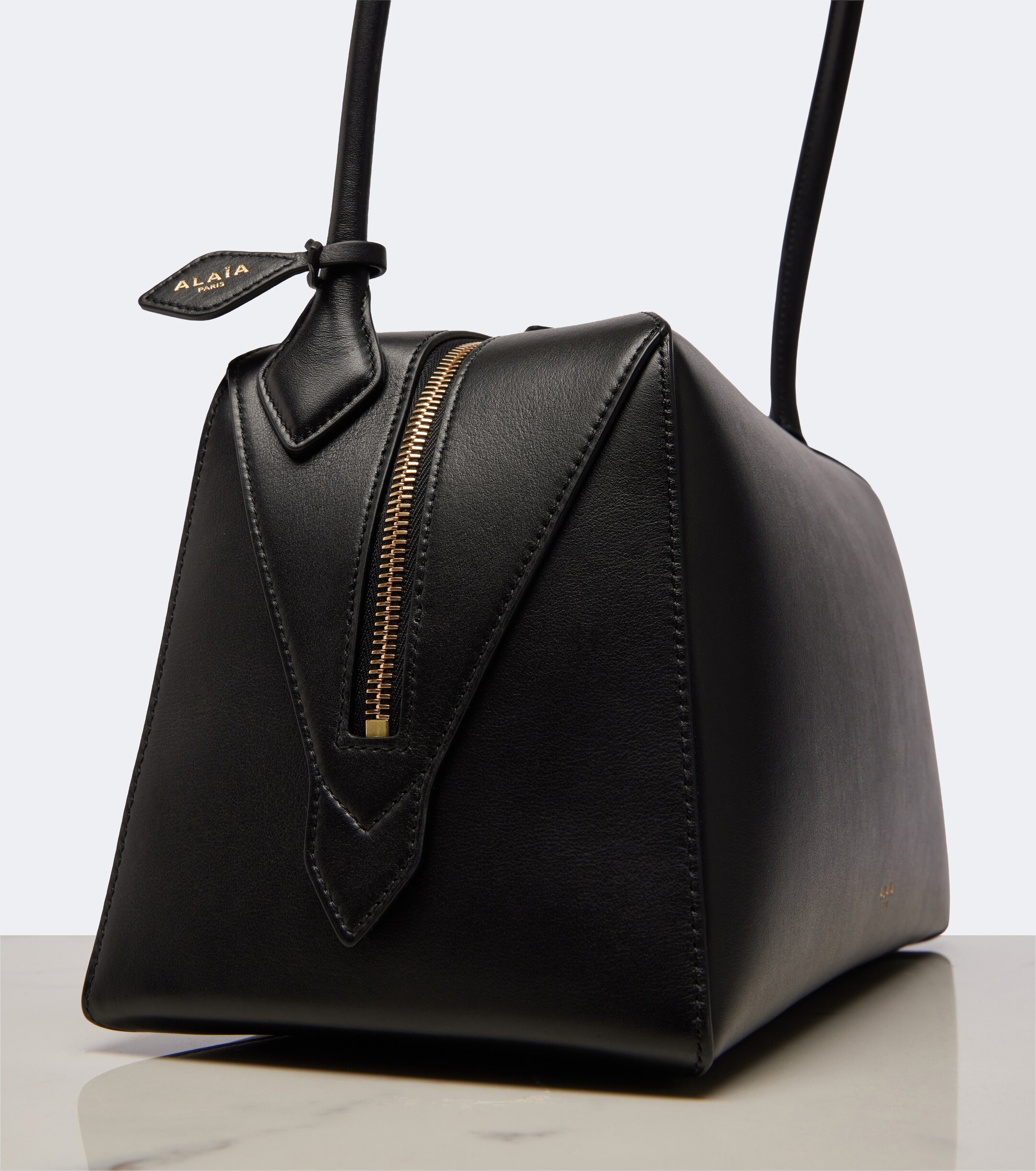 Alaïa Le Bouledogue Medium leather shoulder bag