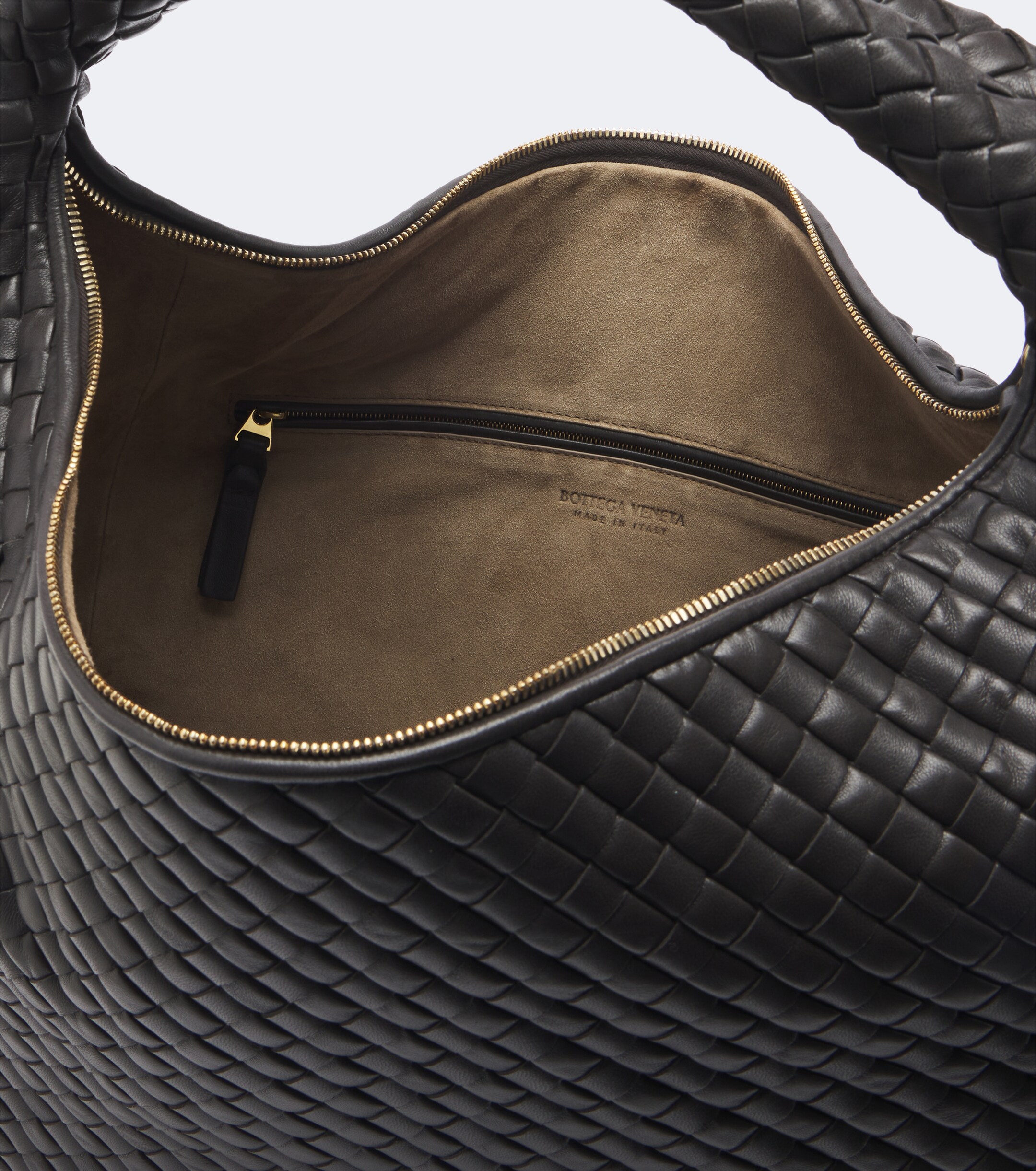 Bottega Veneta Bottega Veneta Maxi Veneta Intrecciato leather shoulder bag