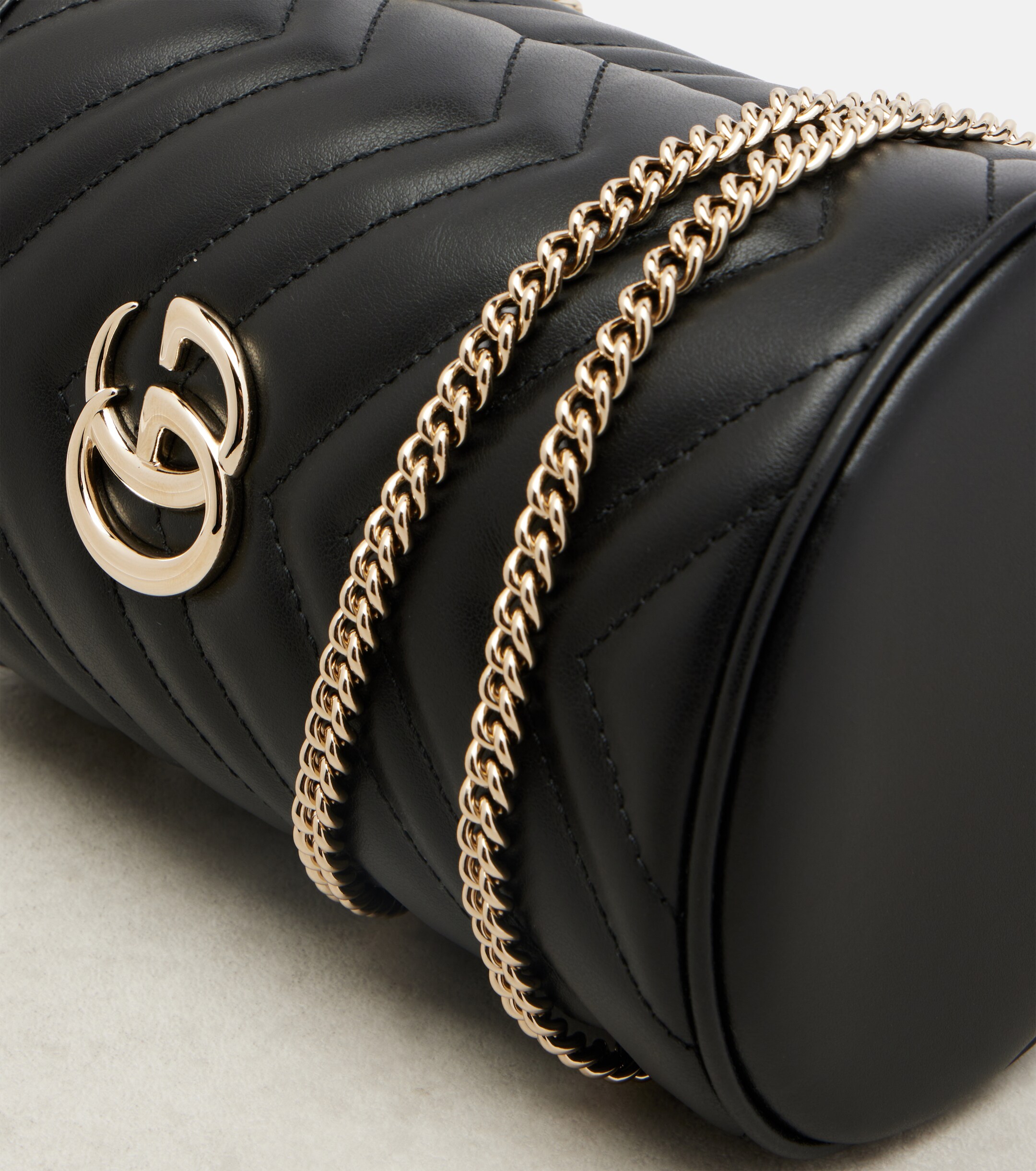 Gucci GG Marmont Small leather bucket bag