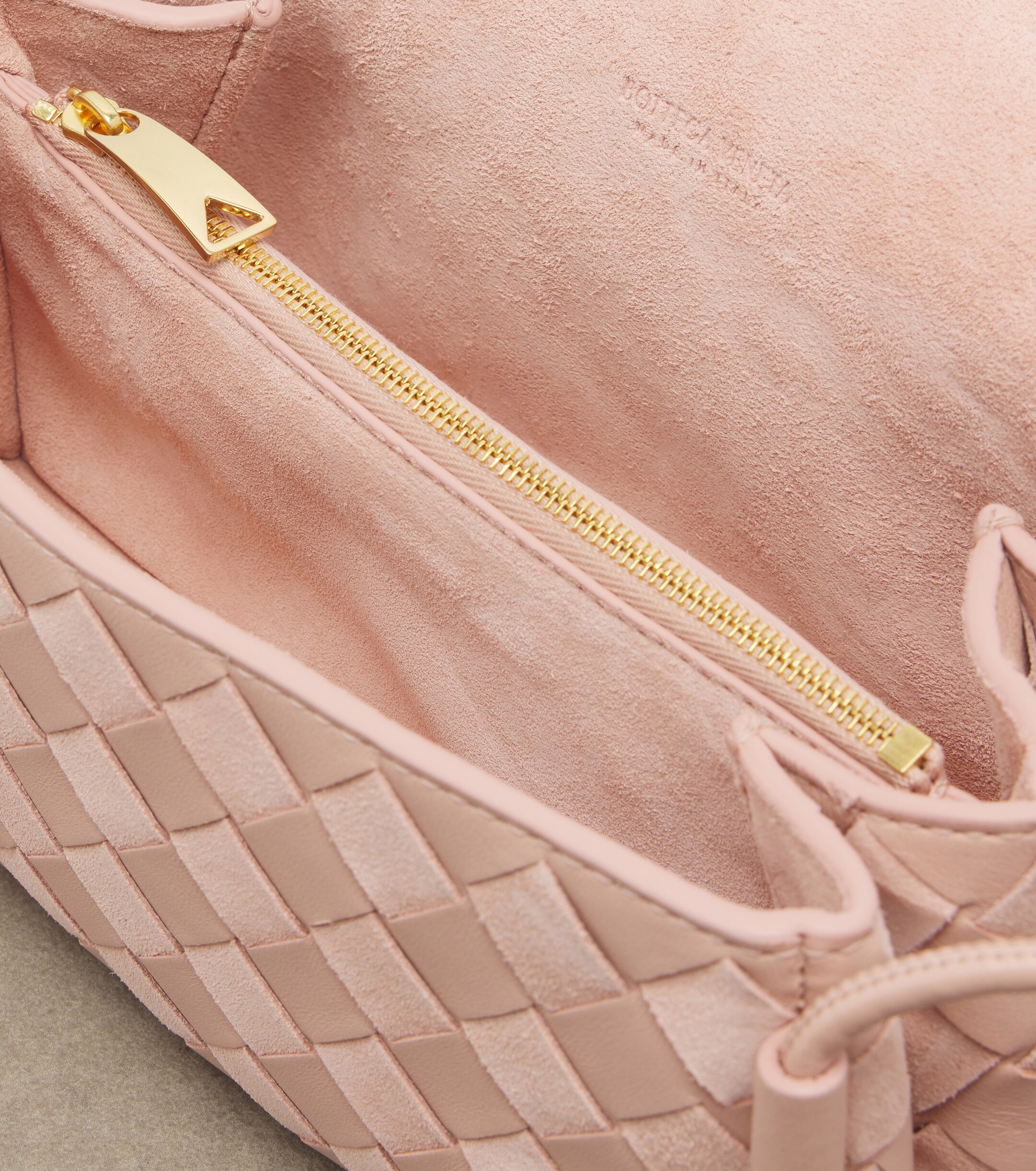 Bottega Veneta Bottega Veneta Notturno Intrecciato leather crossbody bag