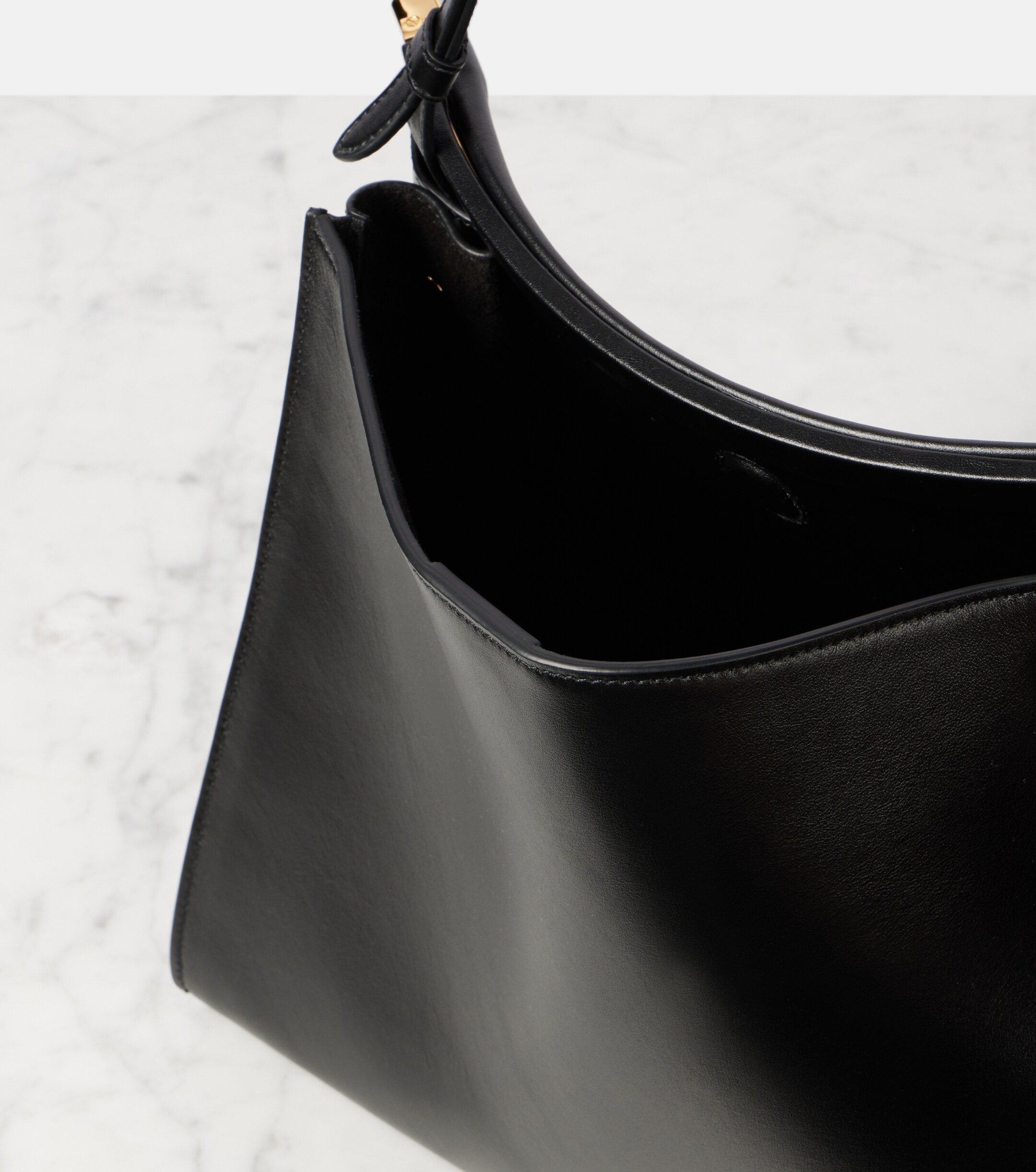 Alaïa Curve Medium leather shoulder bag