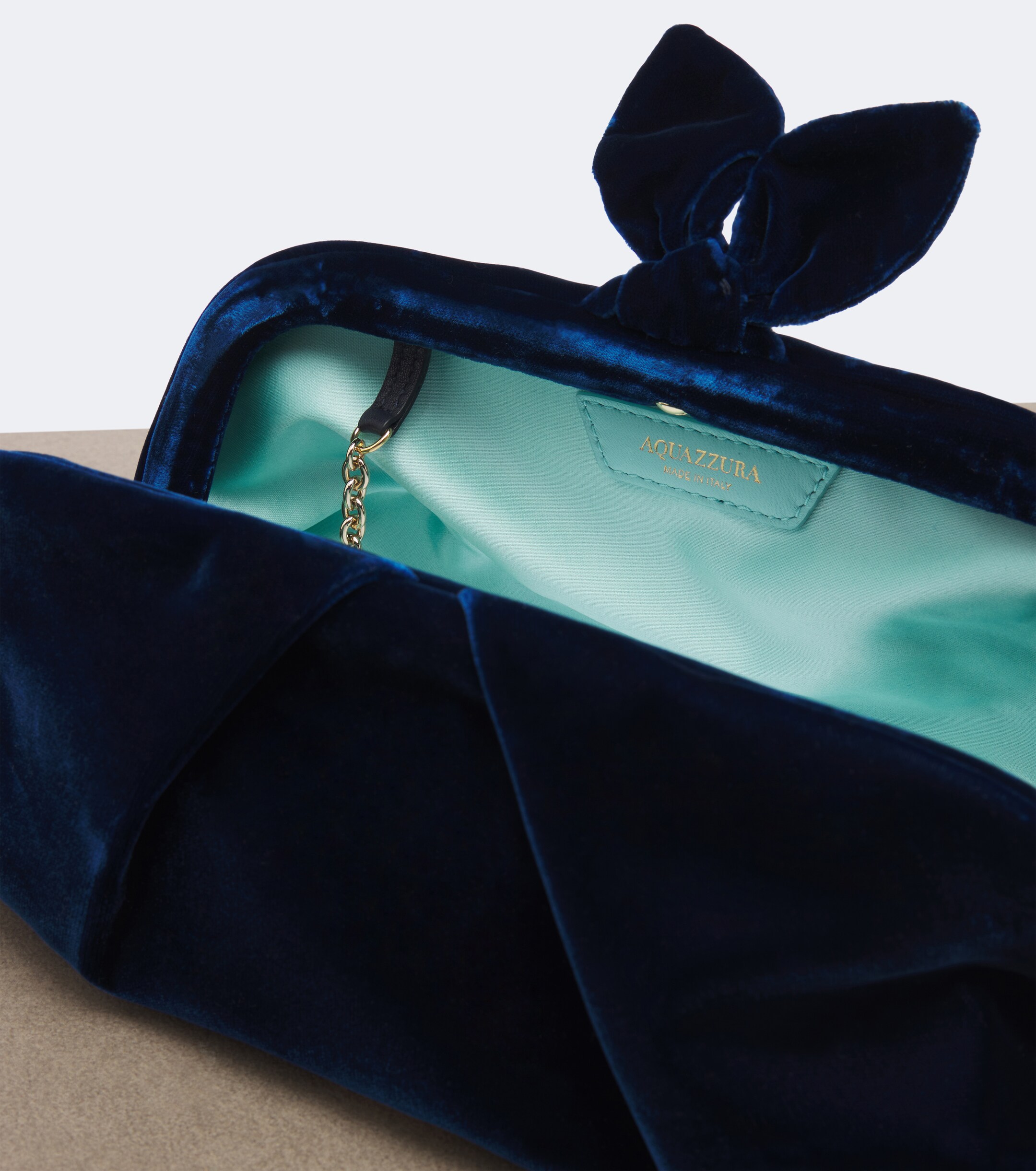 AQUAZZURA Aquazzura Bow Tie velvet clutch