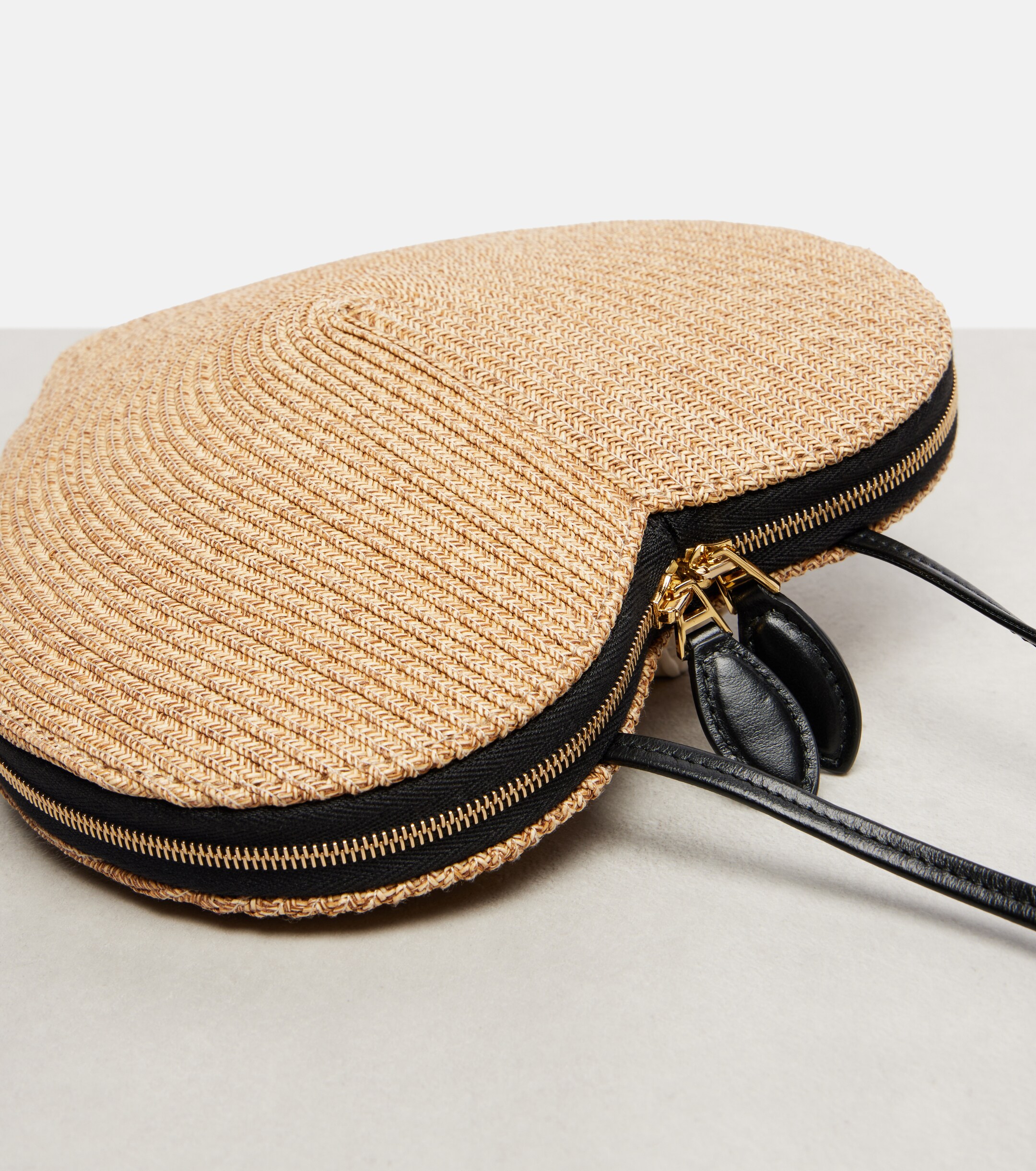 Alaïa Le Cœur woven crossbody bag