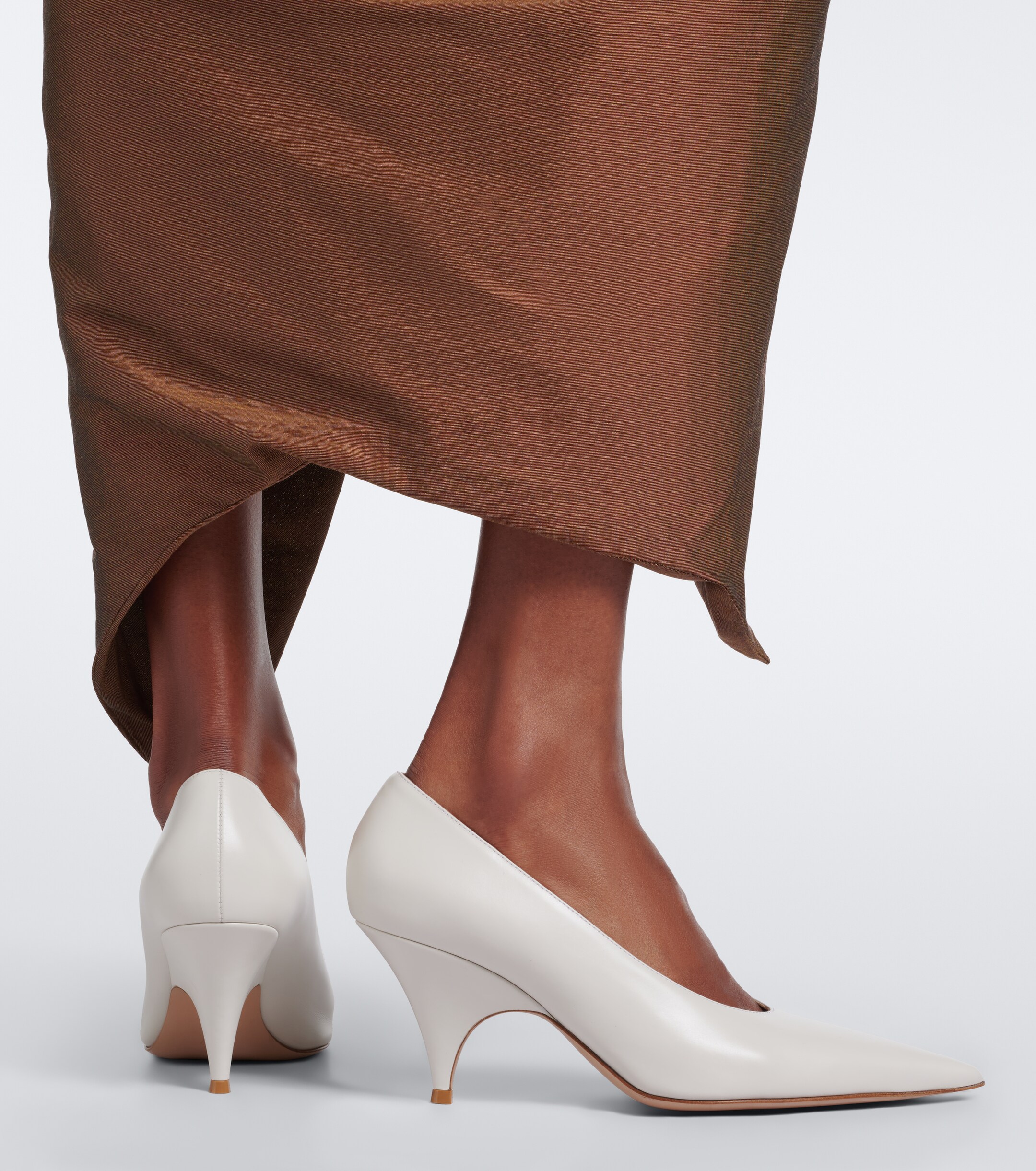 GIANVITO ROSSI Gianvito Rossi Sofia leather pumps