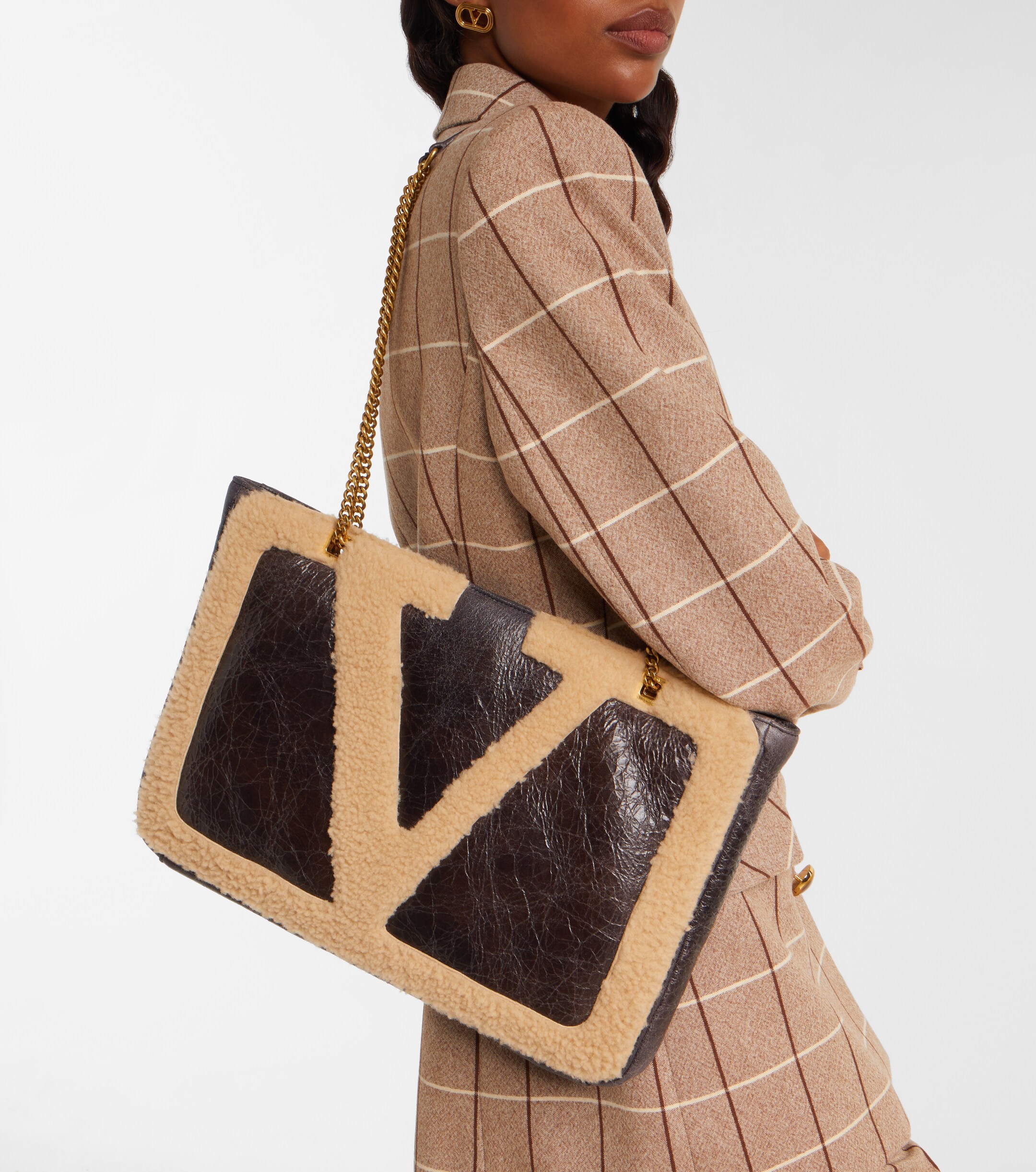 Valentino Garavani Viva Superstar Medium leather tote bag thumbnail