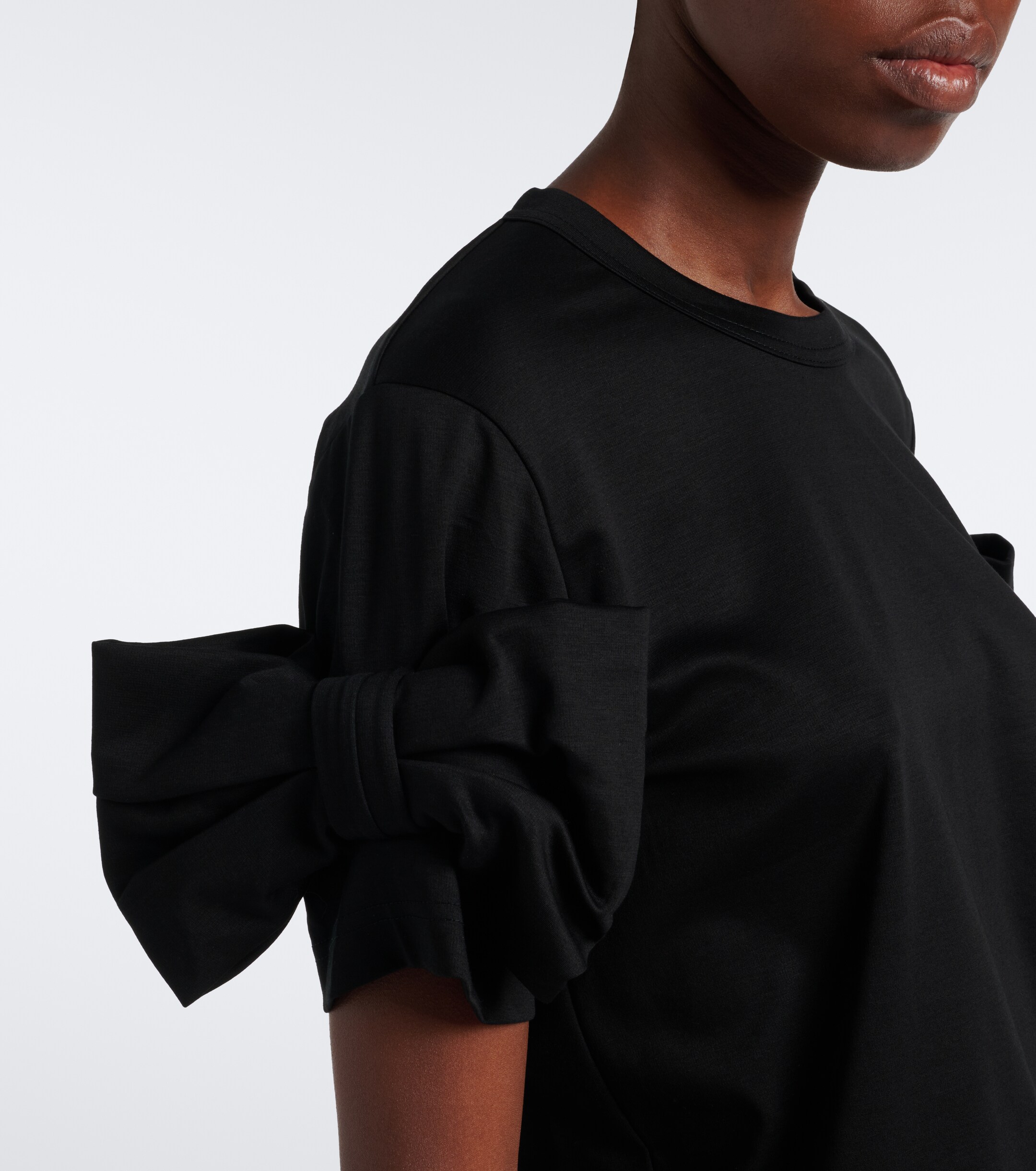 Noir Kei Ninomiya Noir Kei Ninomiya Bow-detail cotton jersey T-shirt