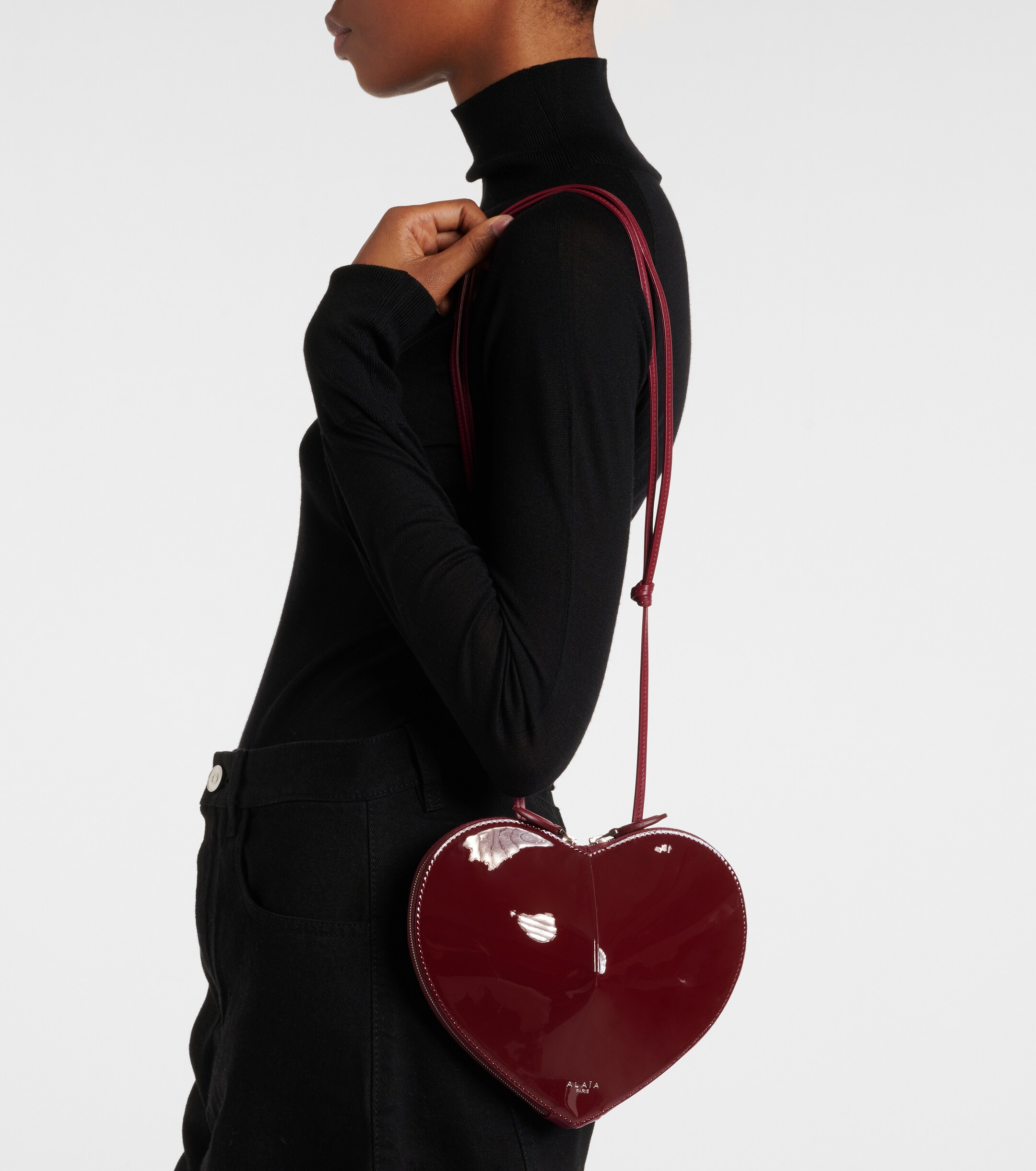 Alaïa Le Cœur patent leather crossbody bag