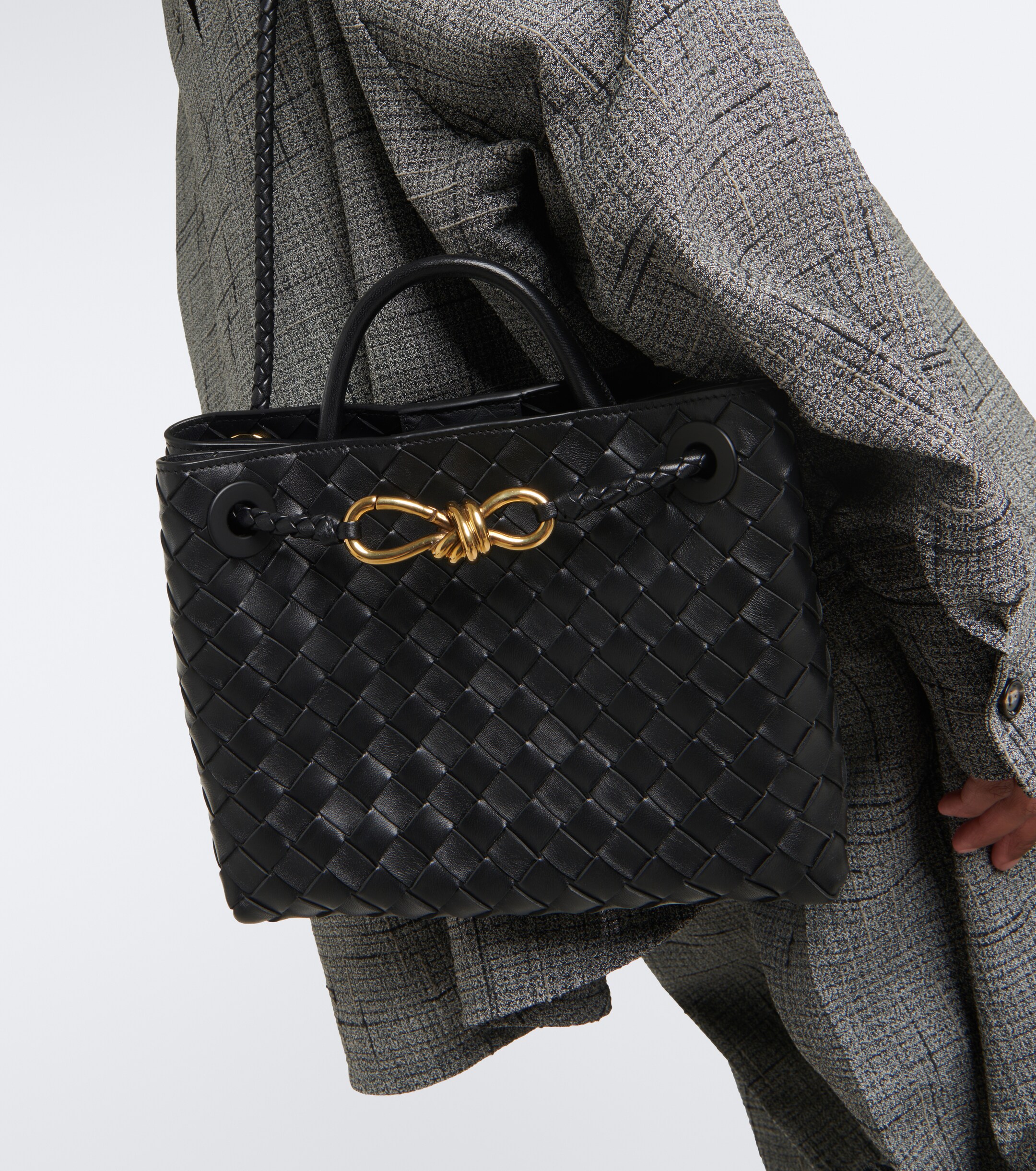 Bottega Veneta Andiamo Small leather tote bag