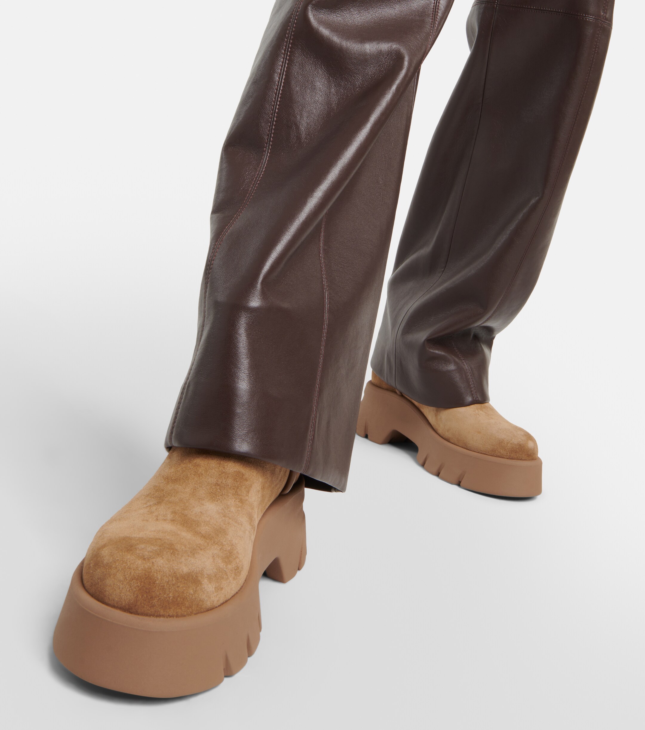 GIANVITO ROSSI Shearling-lined suede ankle boots thumbnail
