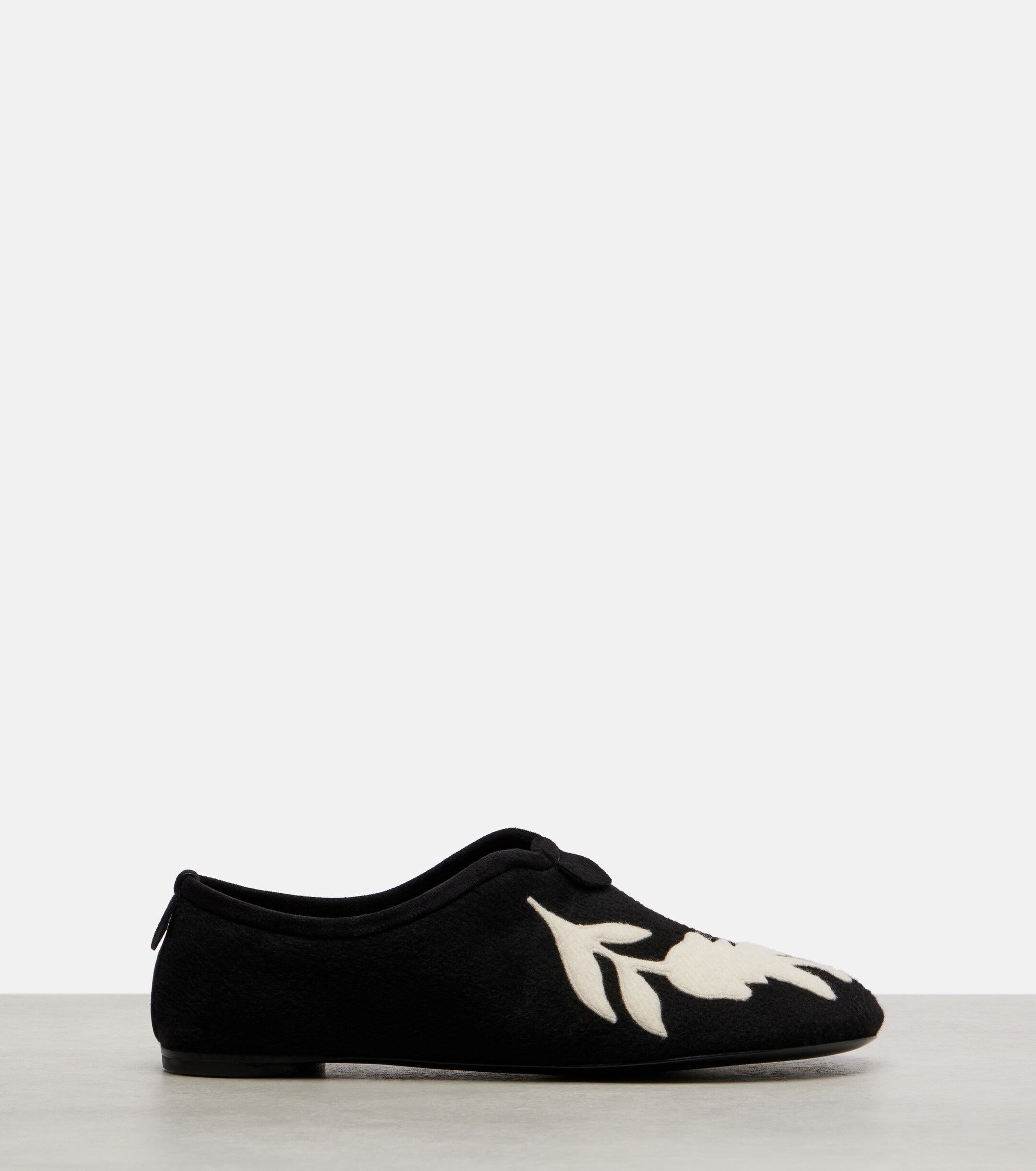 Loro Piana Floaty embroidered flats thumbnail