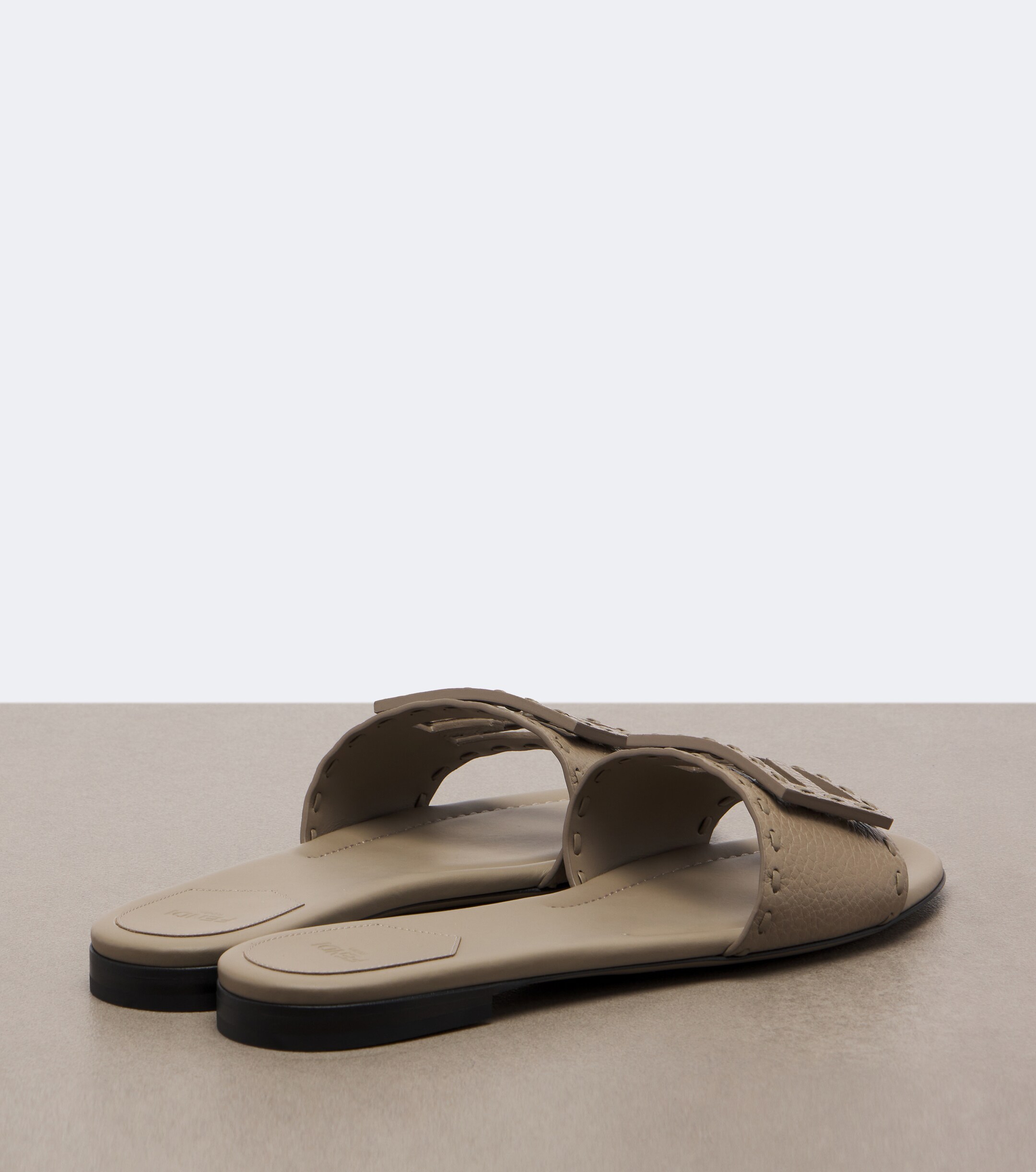 Fendi Fendi Tube FF leather slides