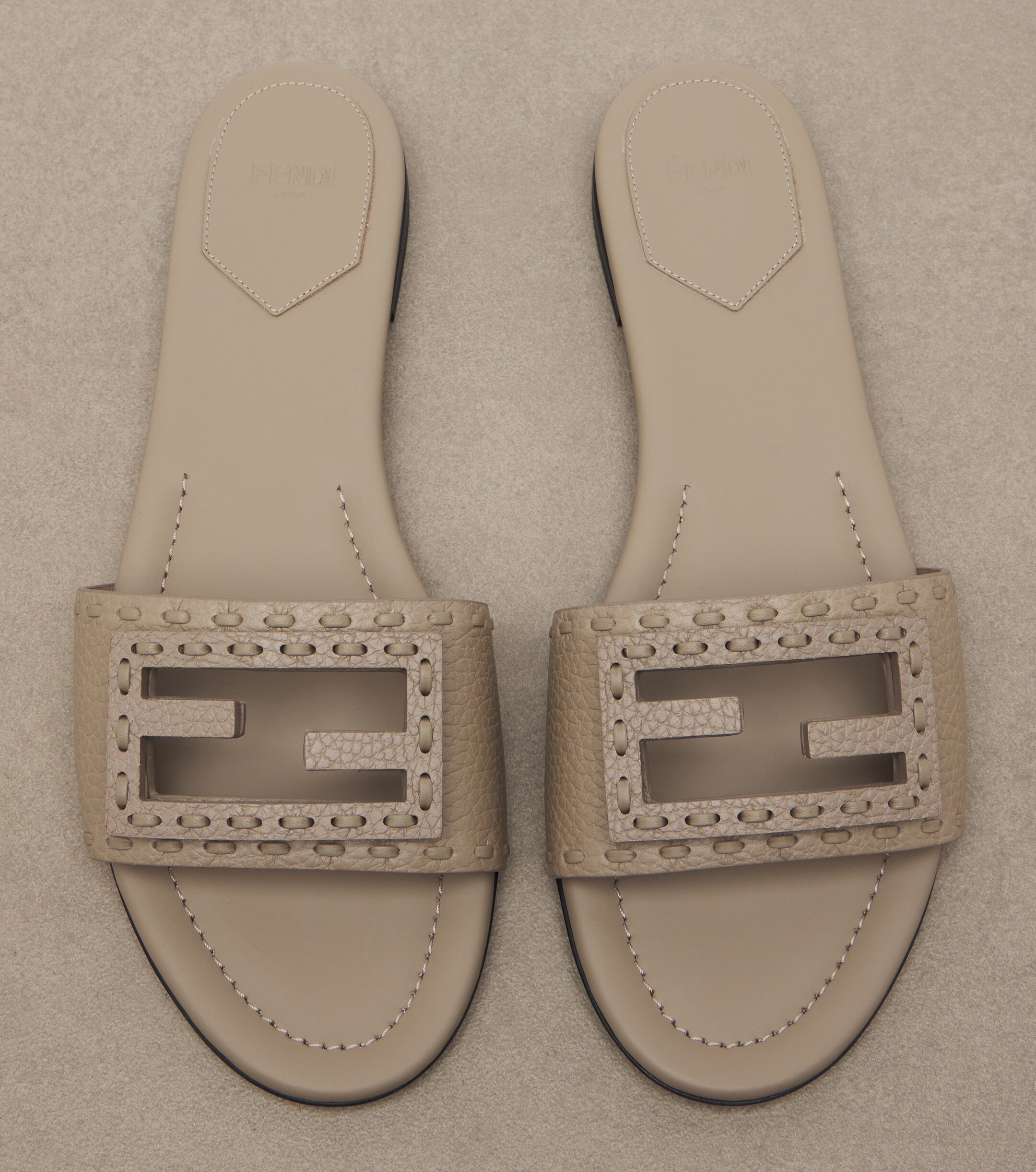 Fendi Fendi Tube FF leather slides