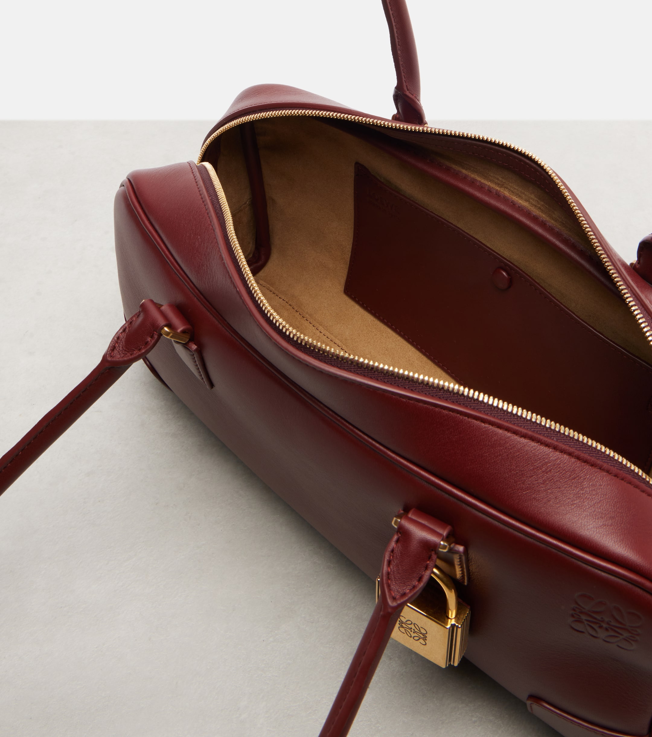 Loewe Amazona 31 leather shoulder bag