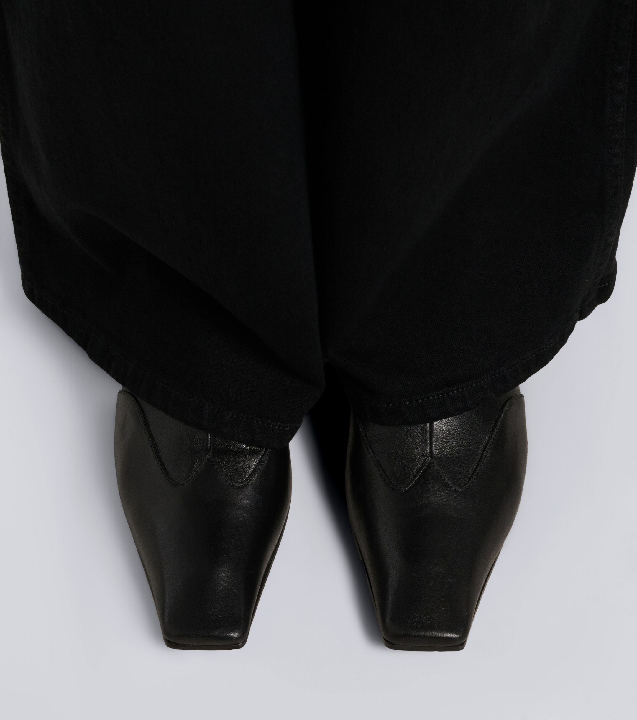 KHAITE Khaite Nevada leather ankle boots