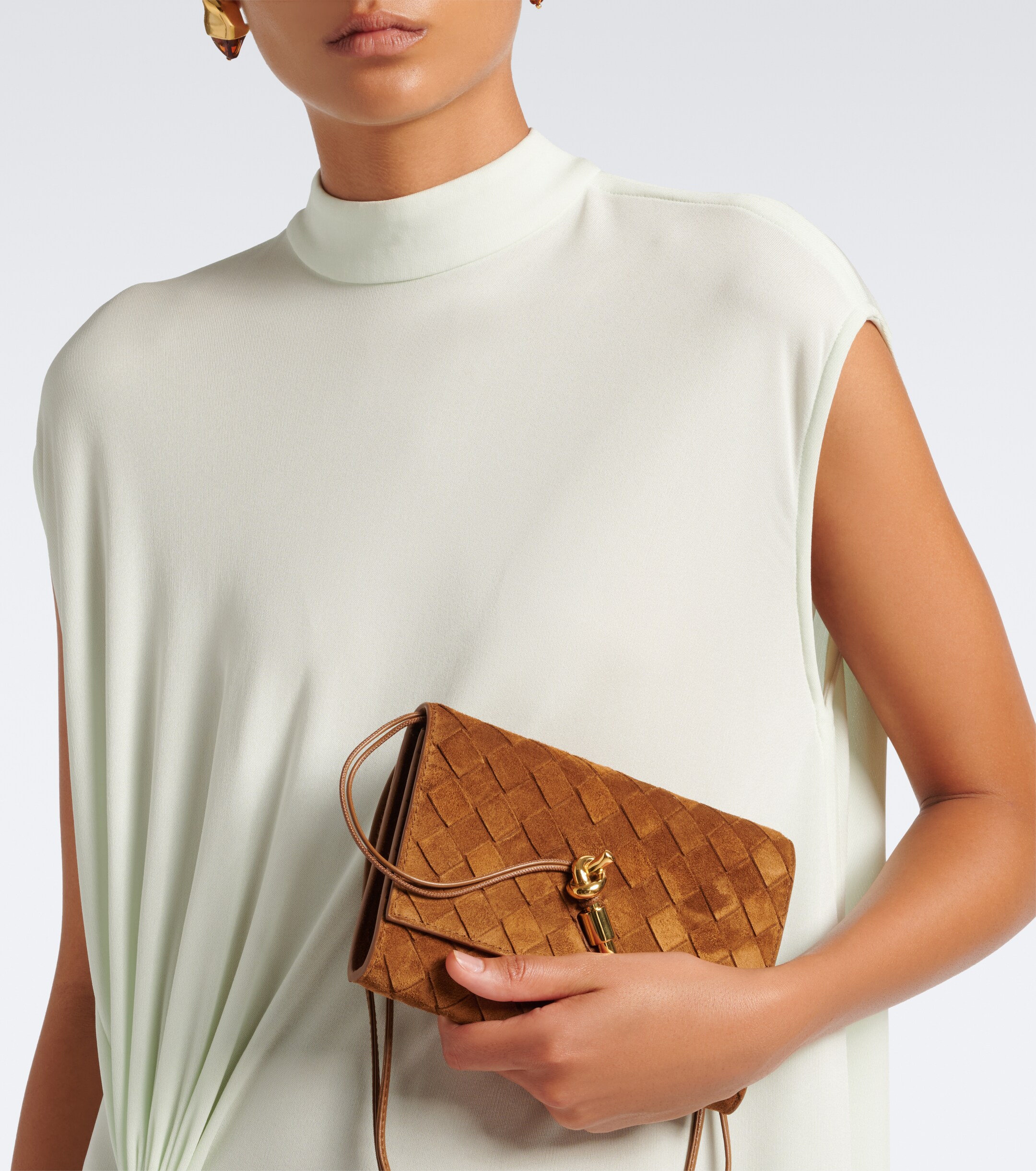 Bottega Veneta Bottega Veneta Andiamo Intrecciato suede pouch with strap