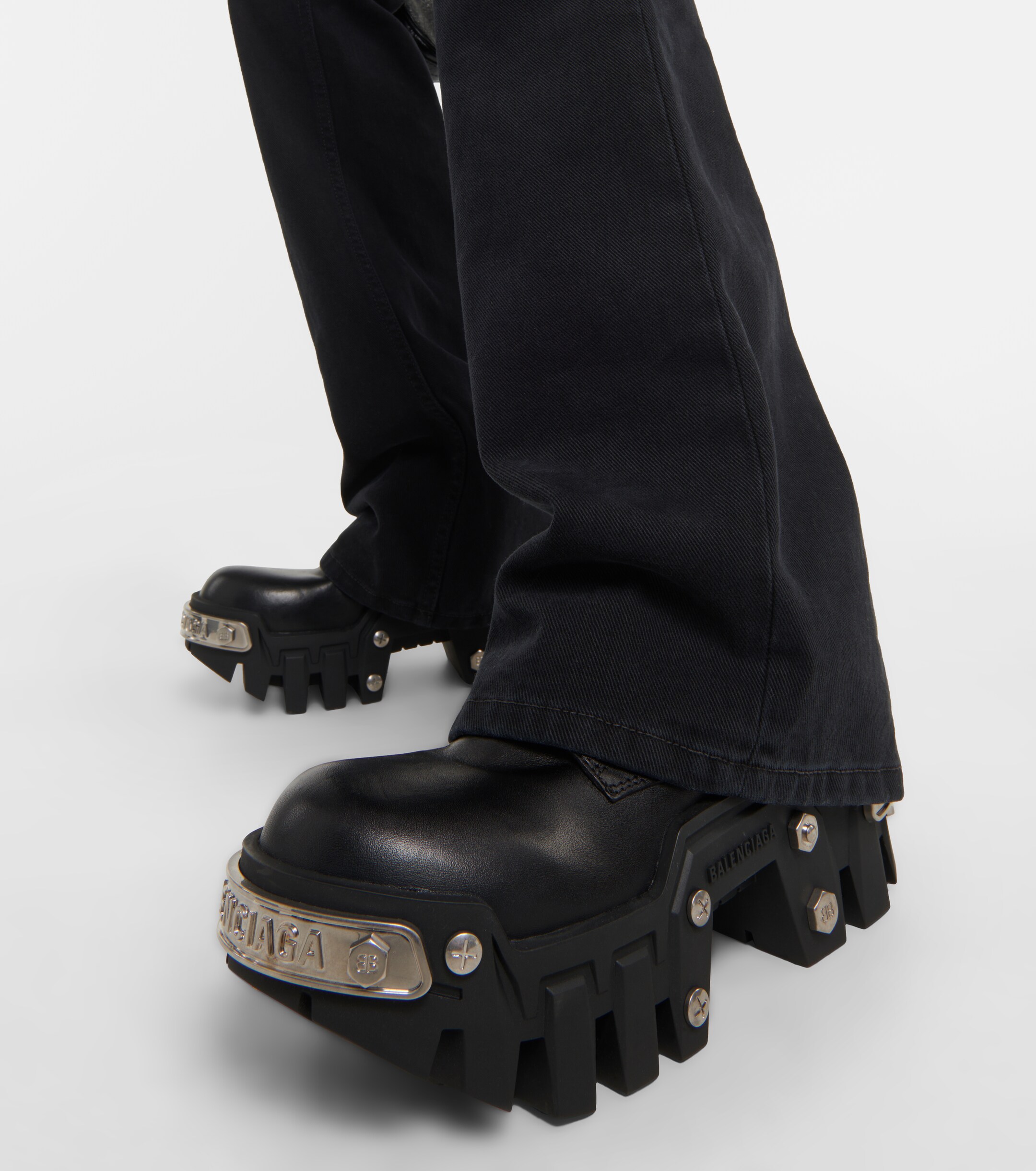 Balenciaga Bulldozer leather ankle boots thumbnail