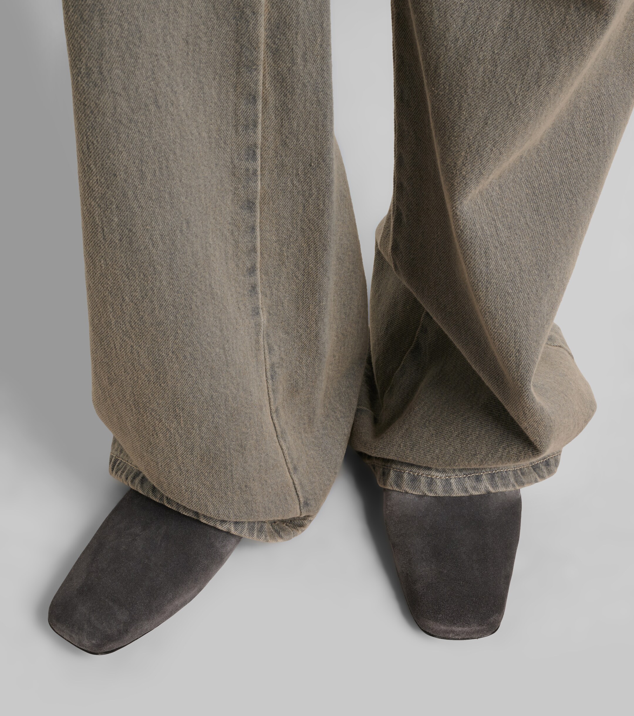 Max Mara Max Mara Logo suede mules