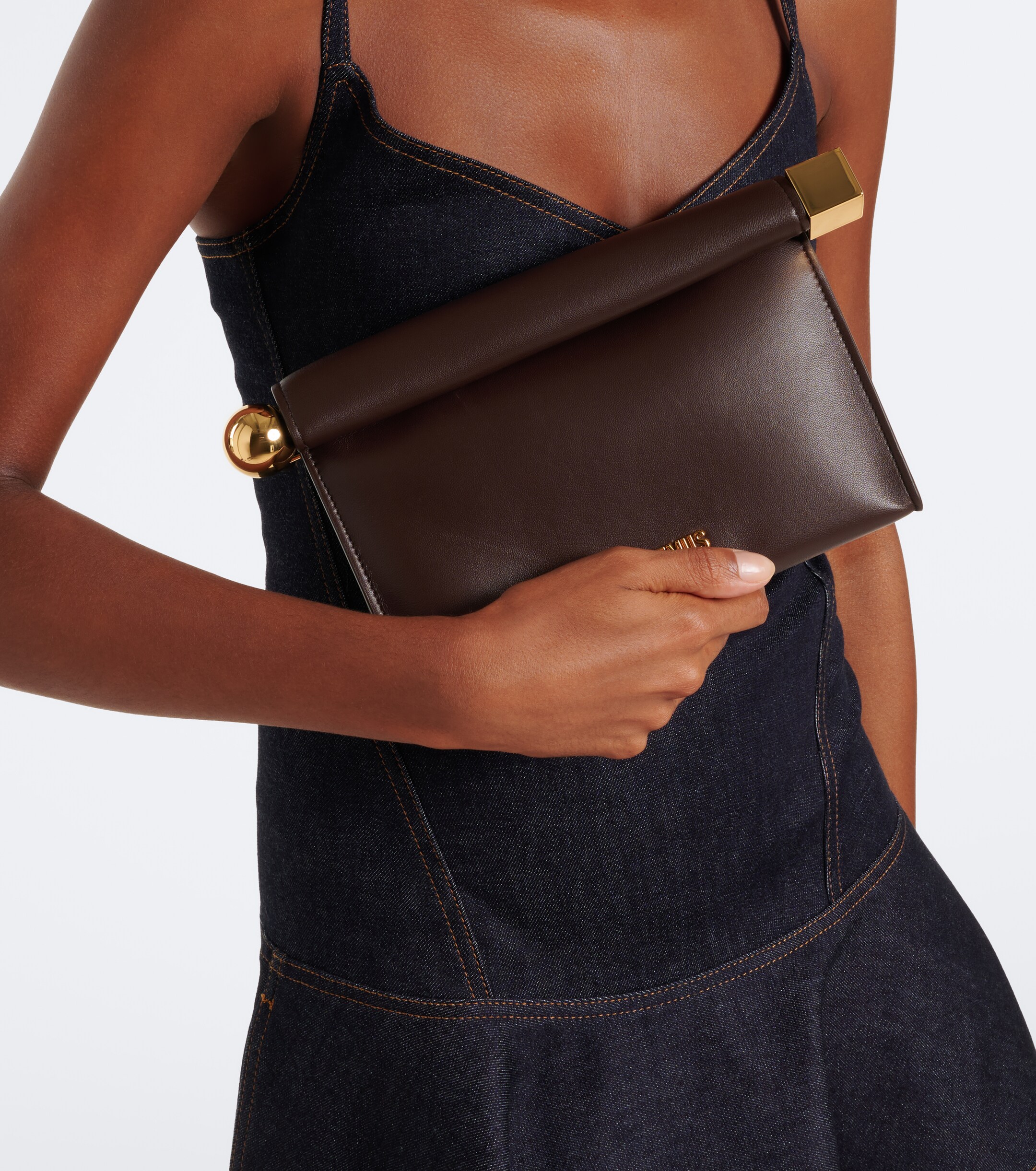 Jacquemus Rond Carré Small leather clutch
