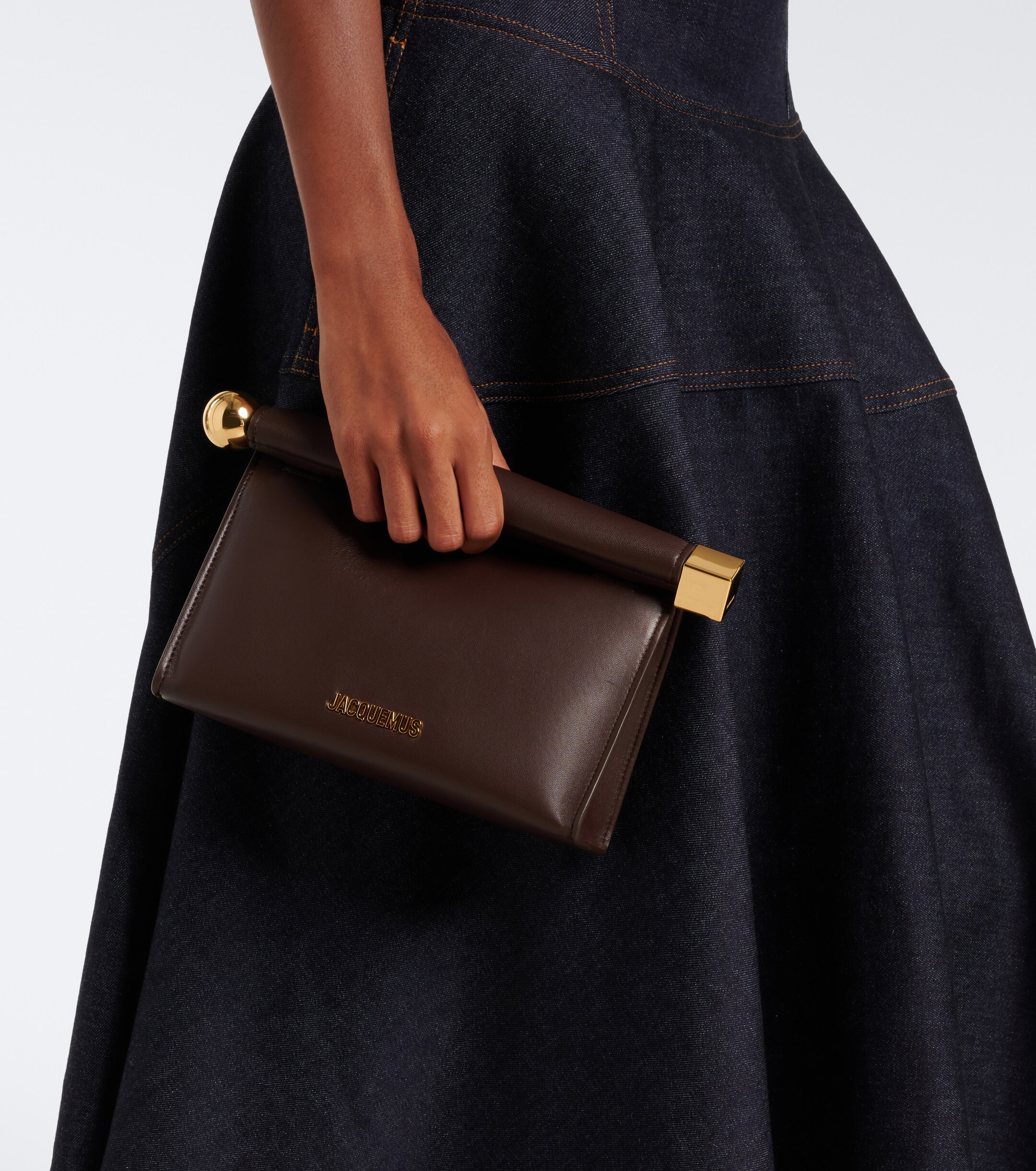Jacquemus Rond Carré Small leather clutch