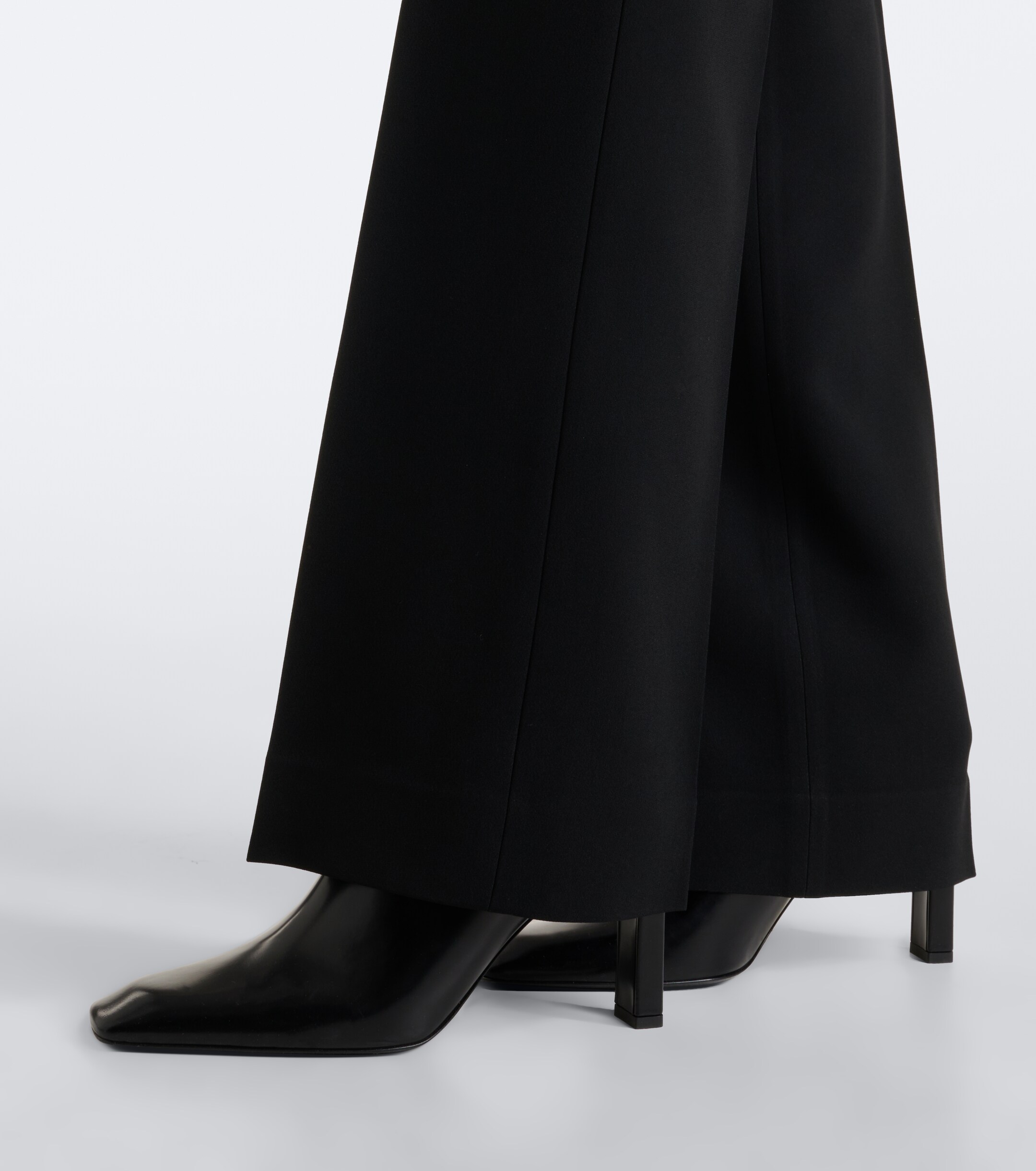 Fforme Fforme Lang crêpe slim pants