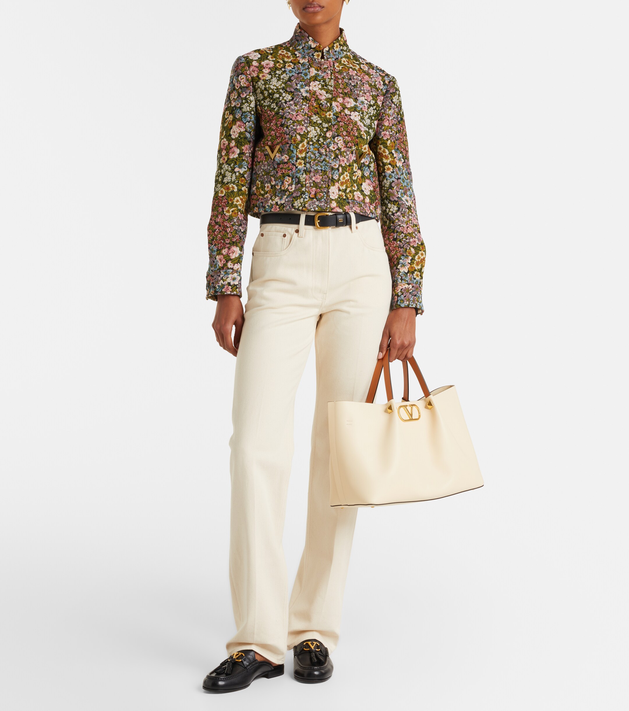 Valentino Garavani VLogo Medium leather tote bag thumbnail