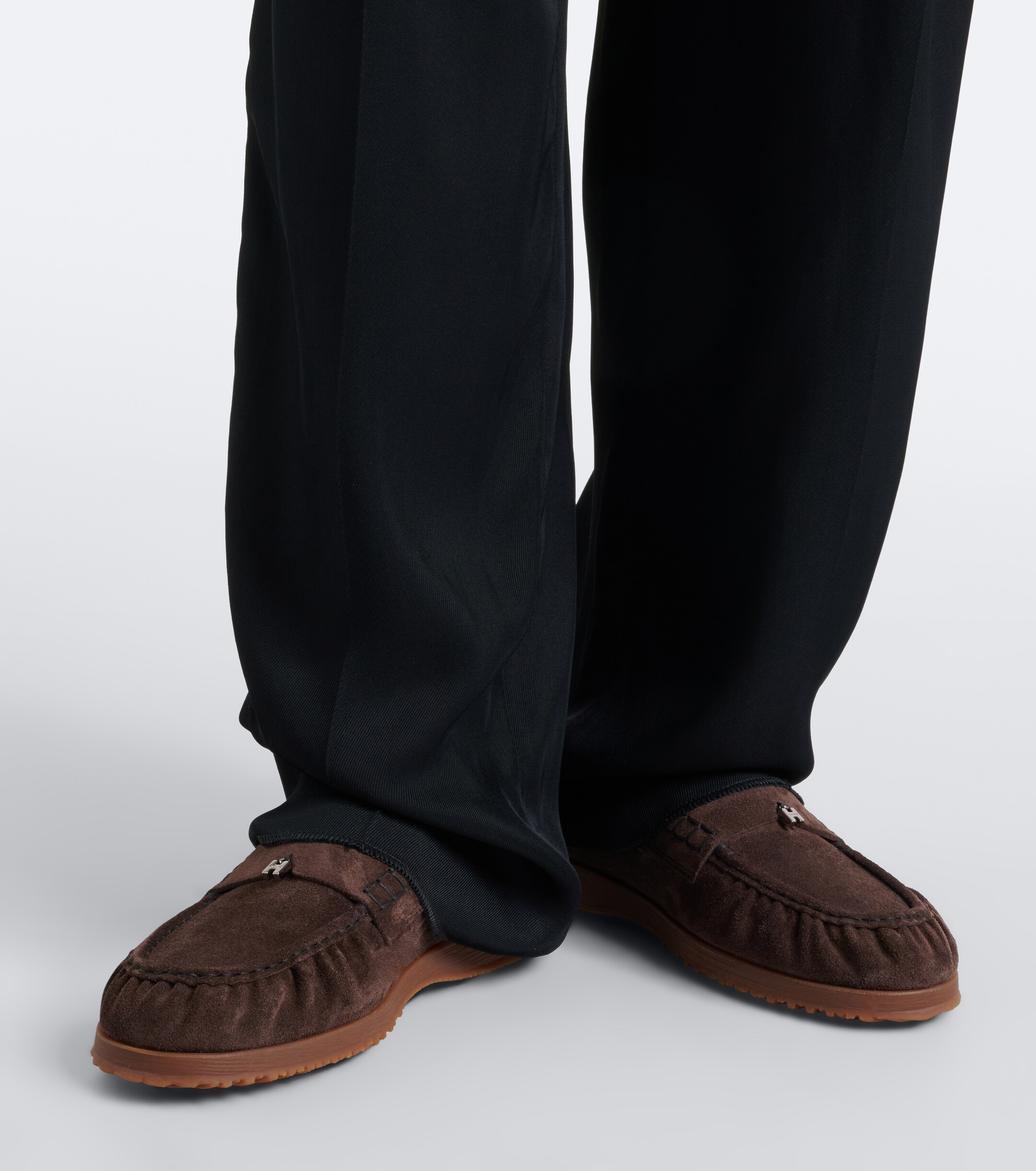 Hogan Hogan Traditional suede loafers