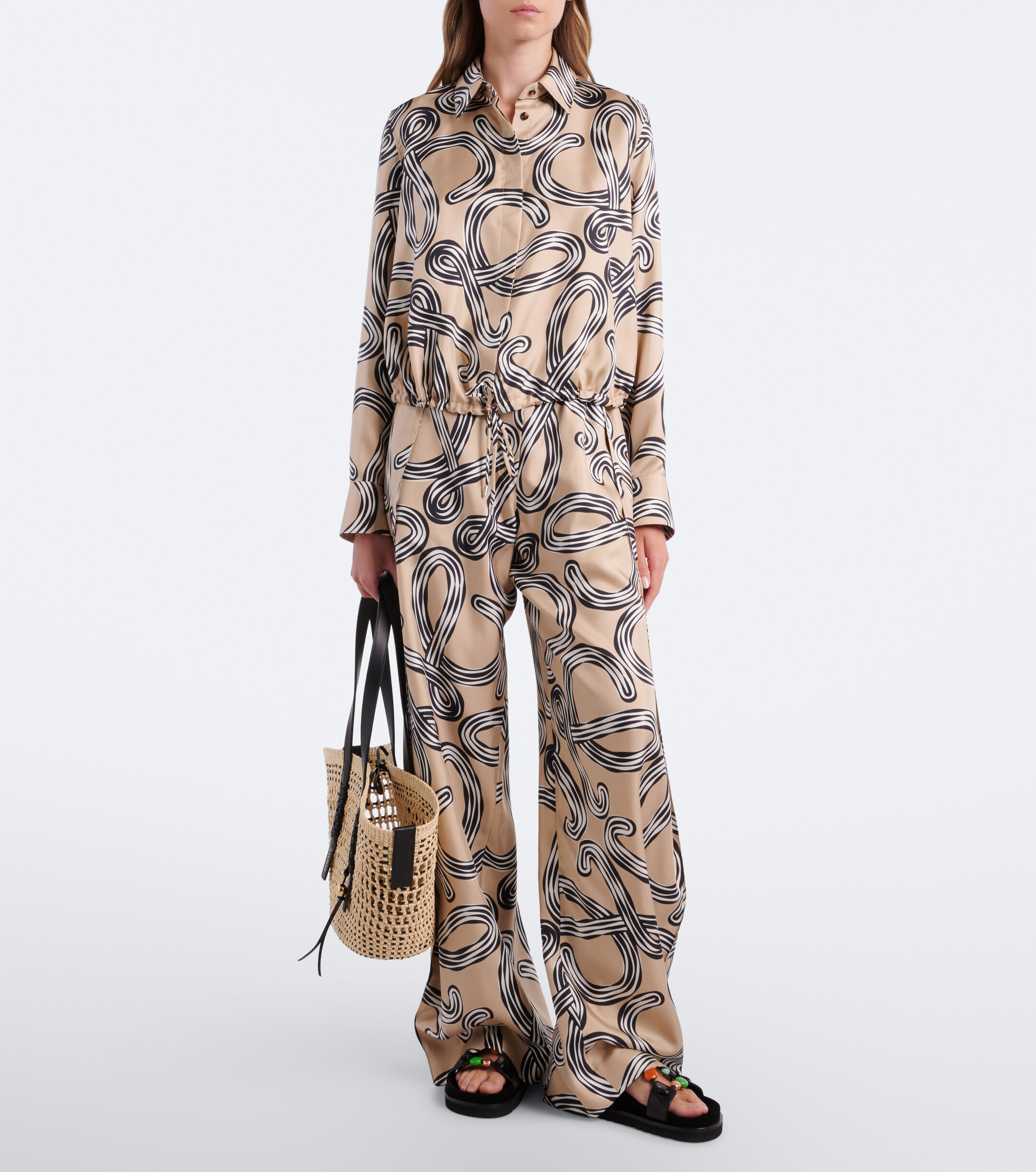 Loewe Paula's Ibiza Braid Medium basket bag