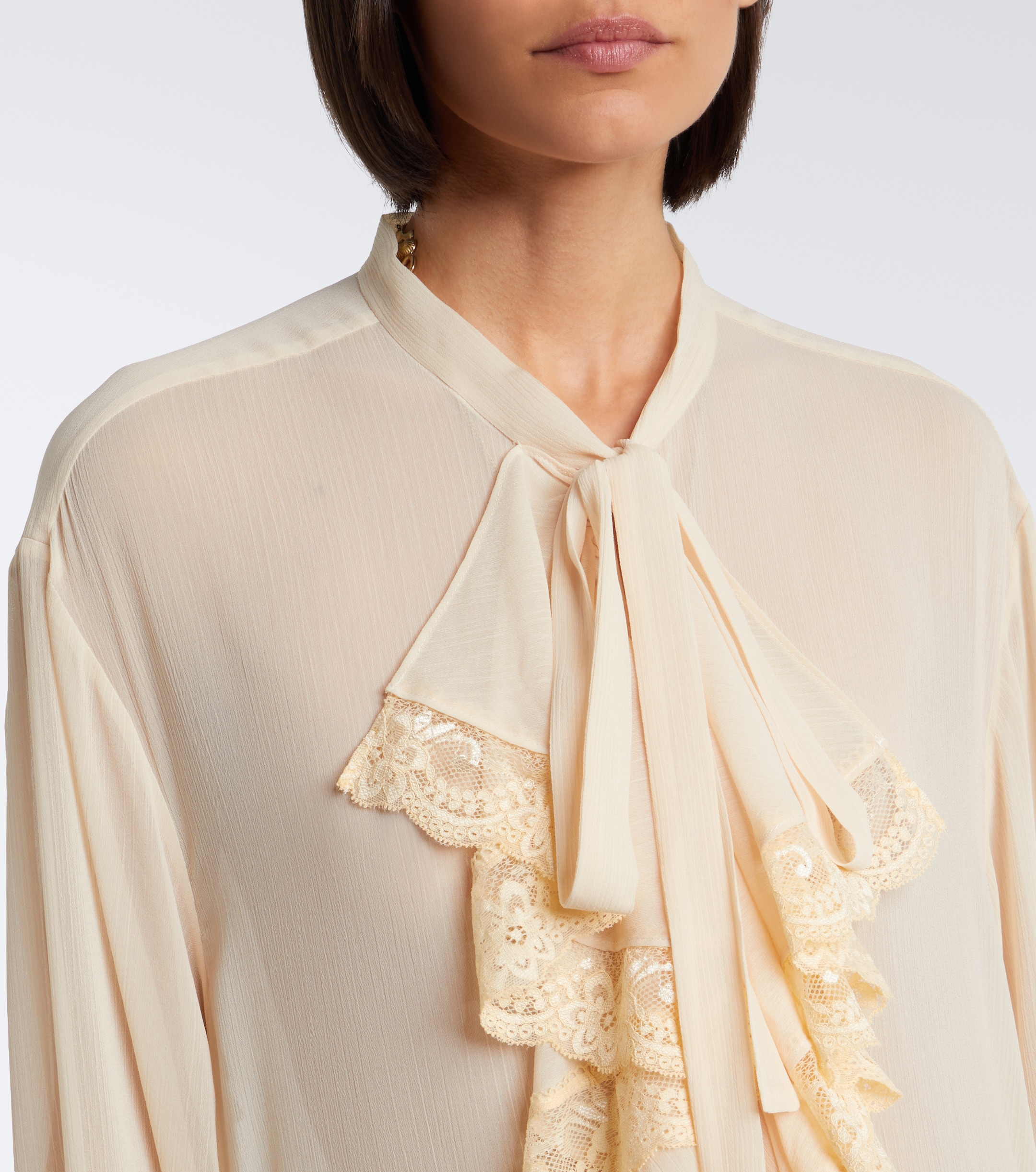 Xu Zhi Xu Zhi Ruffled lace-trimmed chiffon blouse