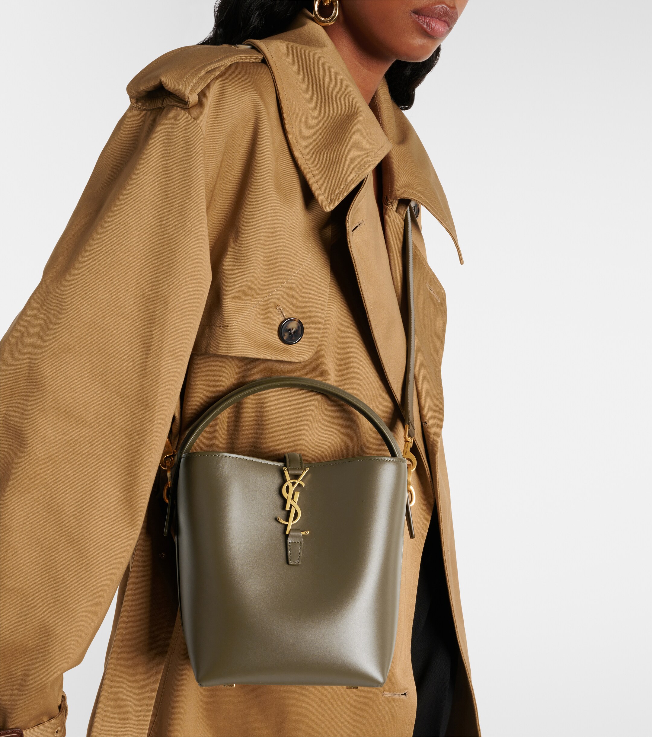Saint Laurent Le 37 leather bucket bag