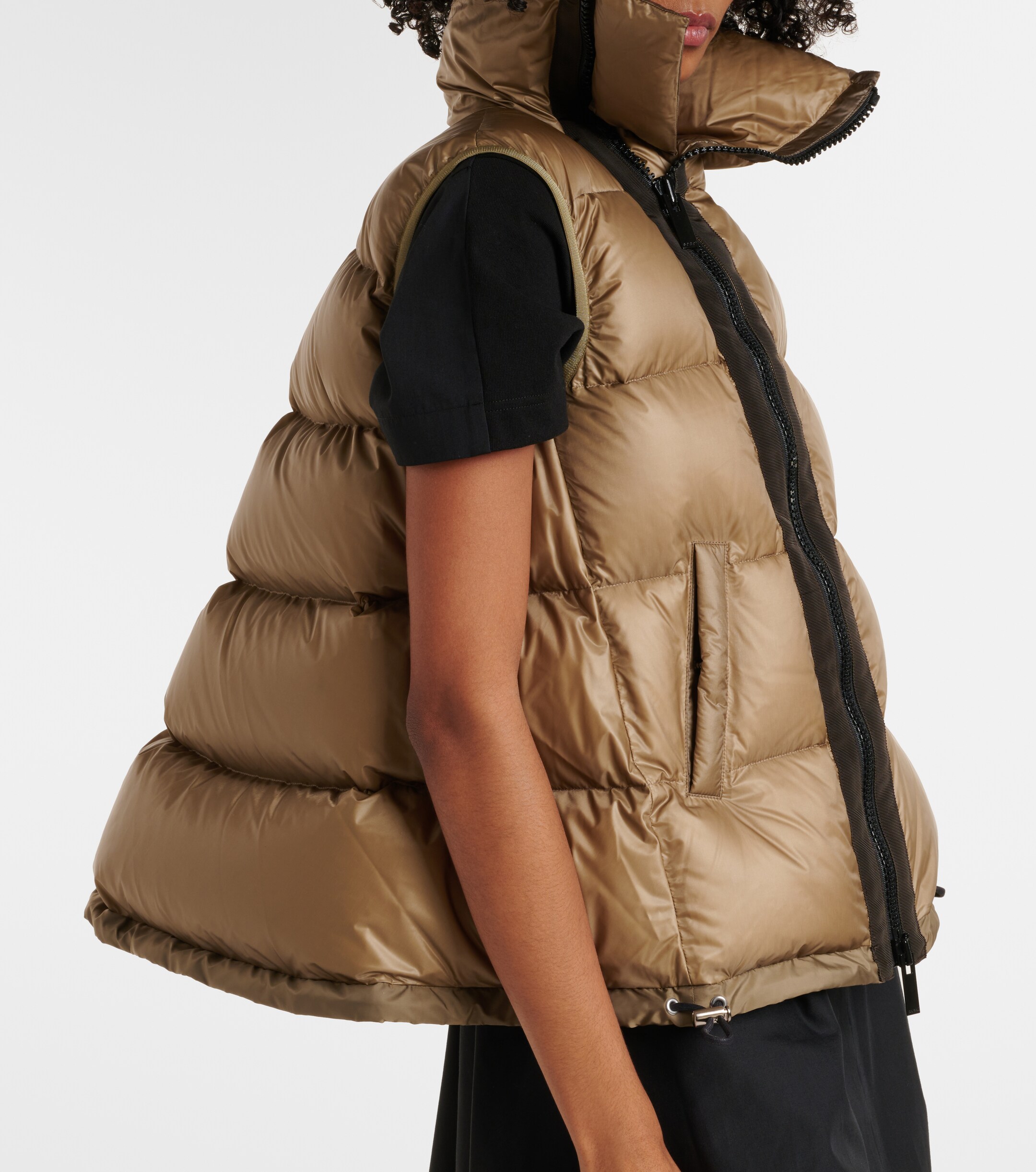 Sacai - Asymmetric quilted down vest | Plush