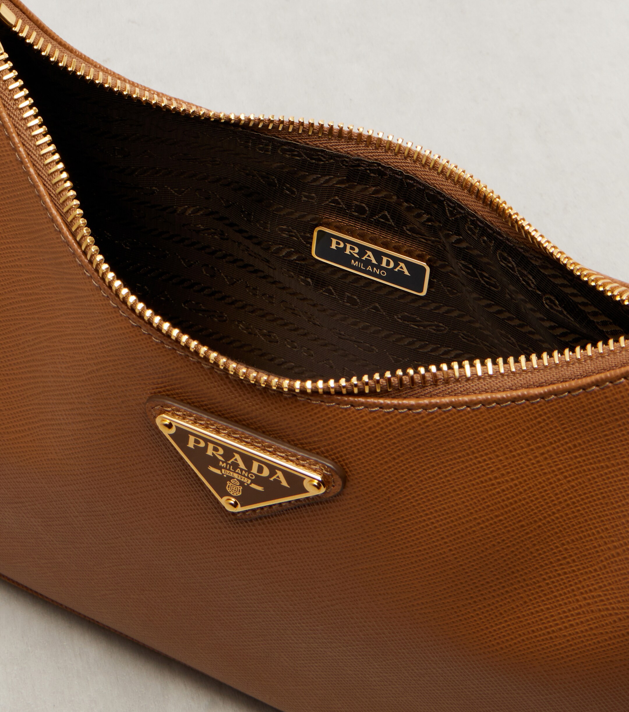 Prada Prada Re-Edition 2005 Small leather shoulder bag