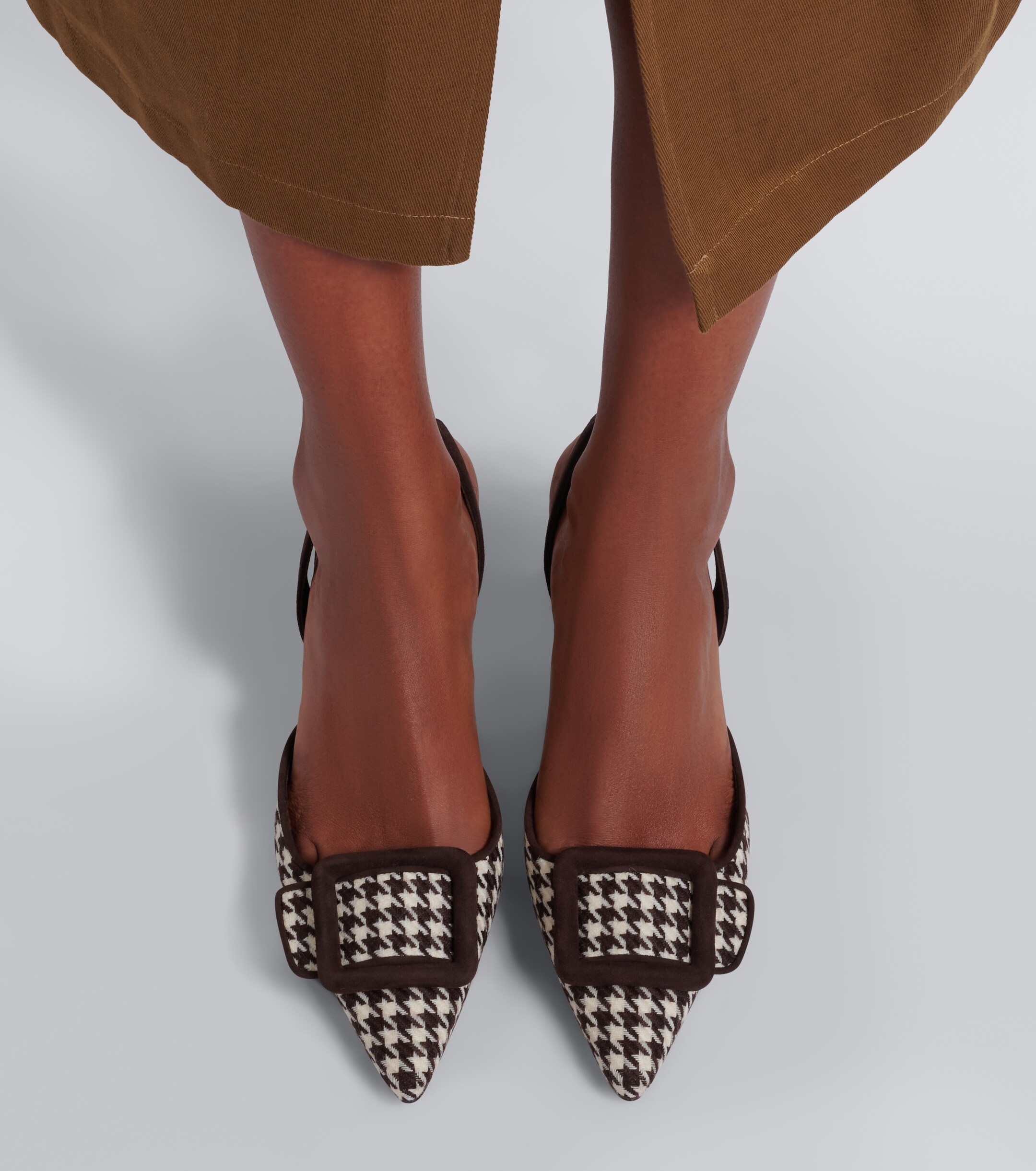 MANOLO BLAHNIK Manolo Blahnik Mayslibi houndstooth slingback pumps