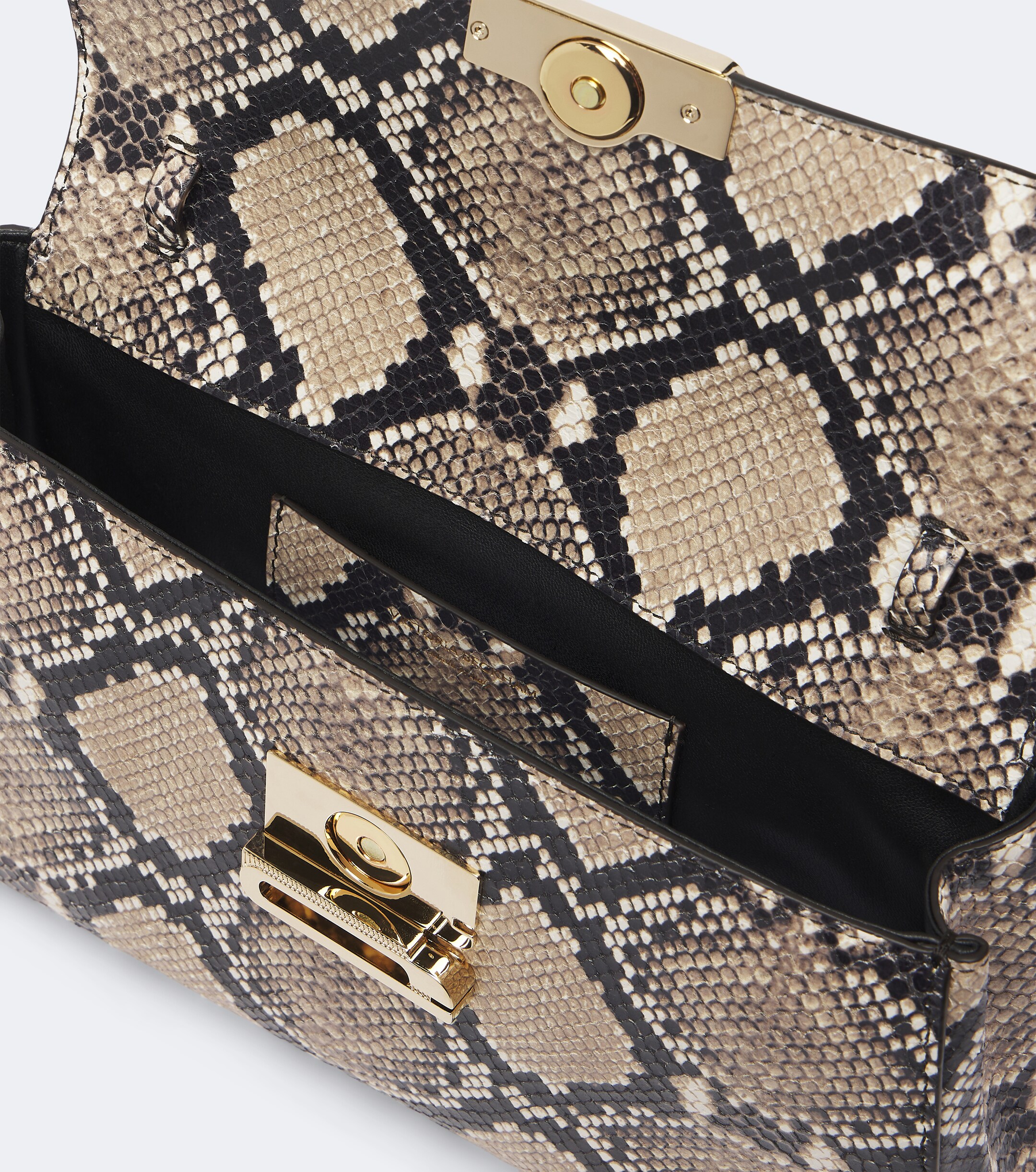 Victoria Beckham Victoria Beckham Dorian Trapeze leather shoulder bag