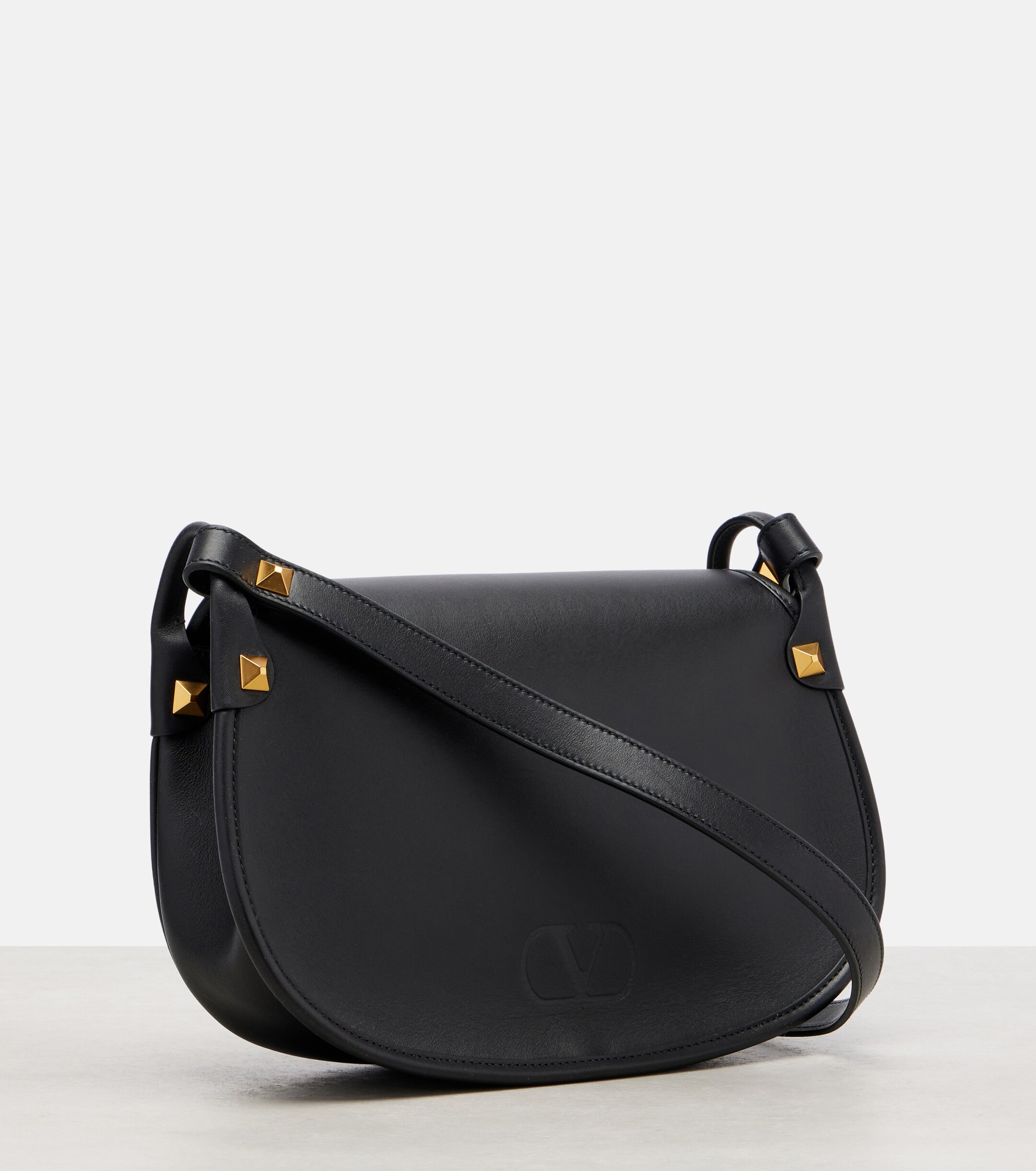Valentino Garavani Flaneuse Rockstud Medium leather crossbody bag thumbnail