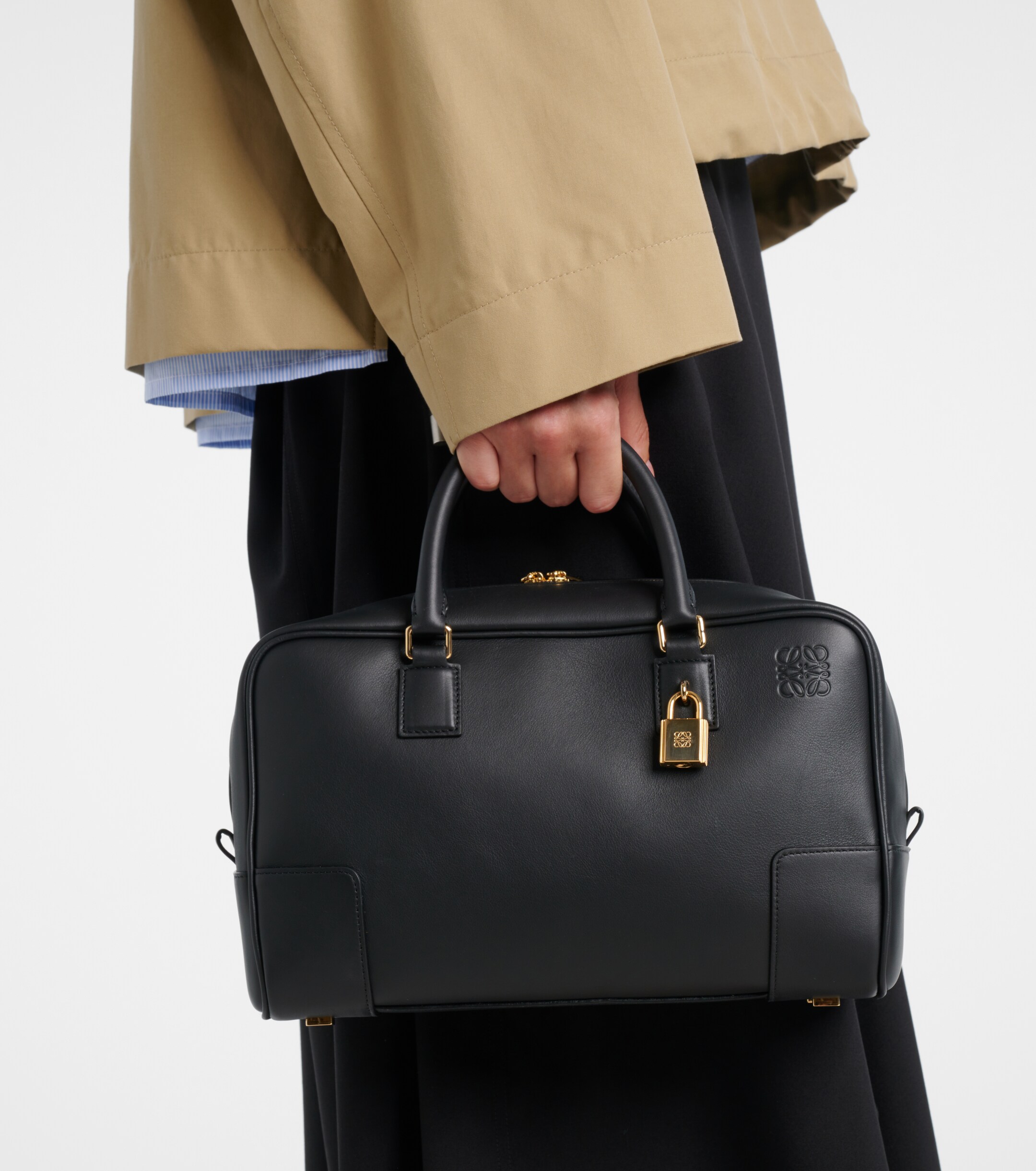 Loewe Amazona 28 leather top-handle bag