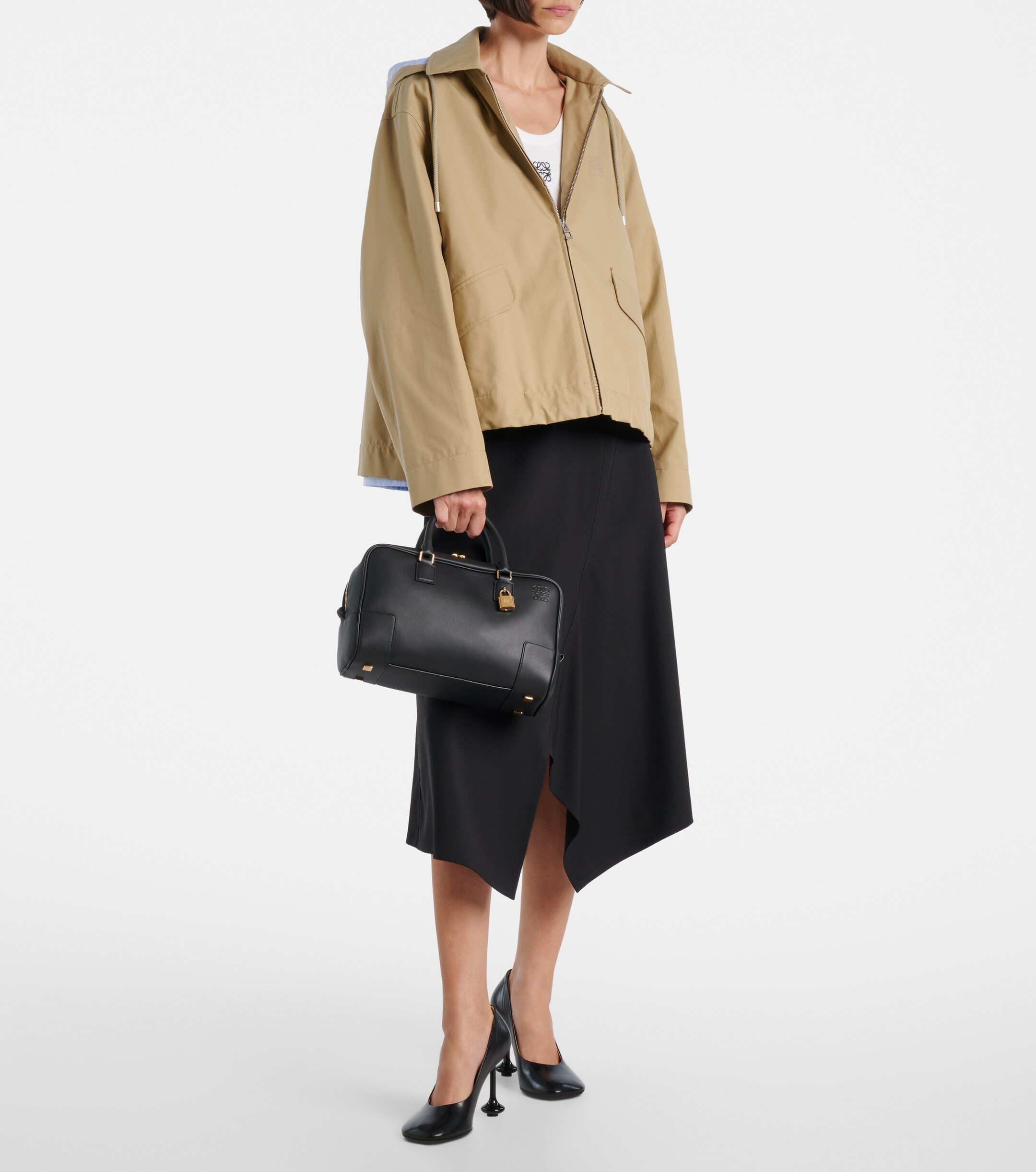 Loewe Amazona 28 leather top-handle bag