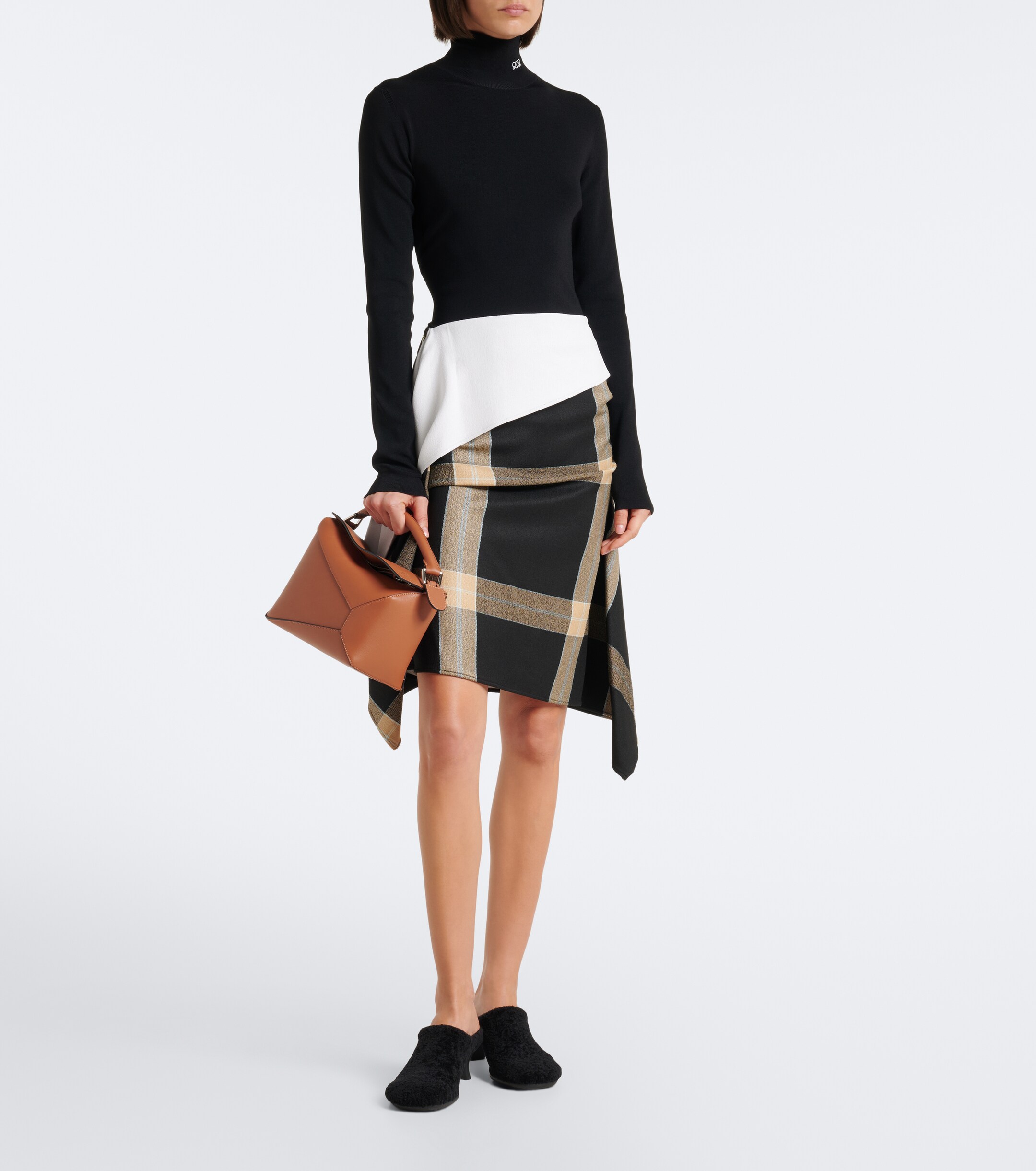Loewe Loewe Puzzle Edge Small leather top-handle bag