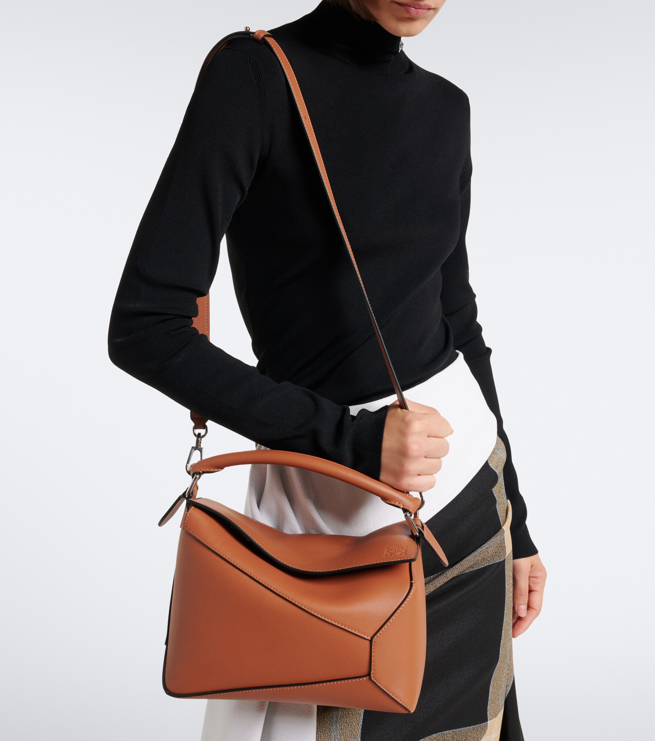 Loewe Loewe Puzzle Edge Small leather top-handle bag